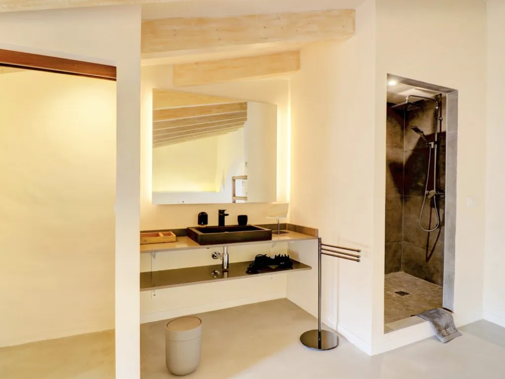 Charming townhouse with holiday rental license in Pollensa-8