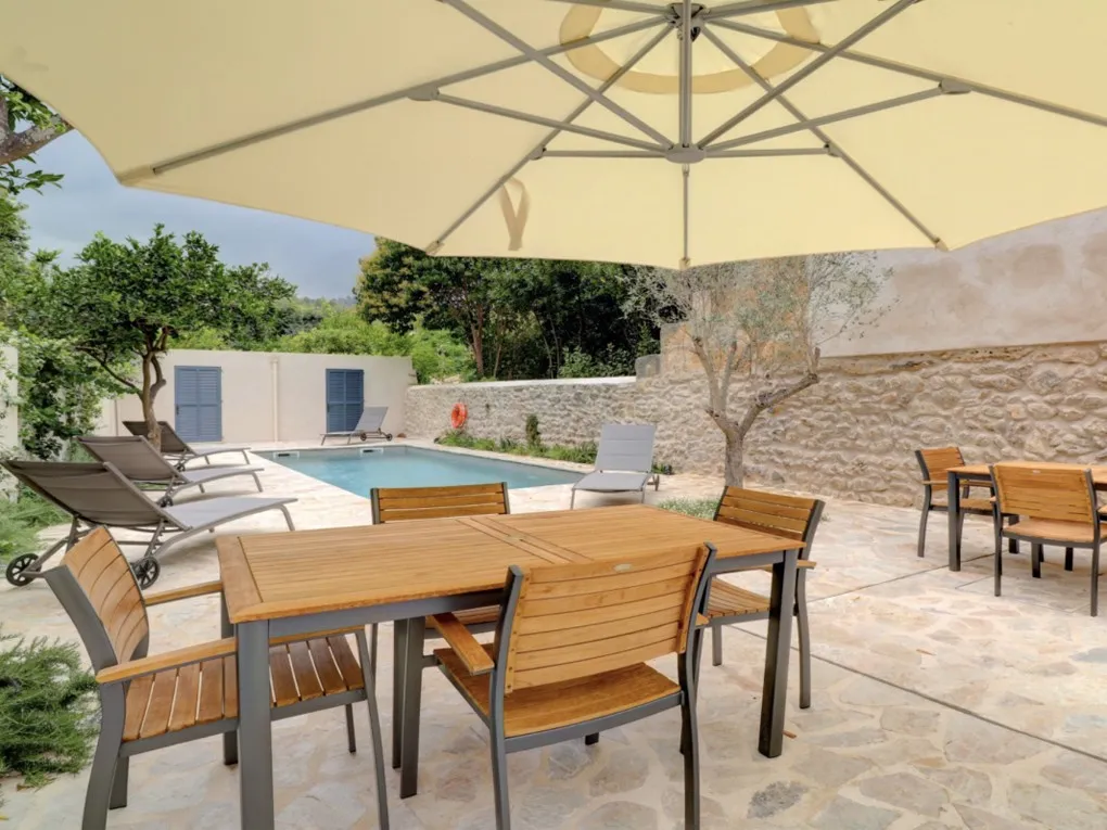 Charming townhouse with holiday rental license in Pollensa-1