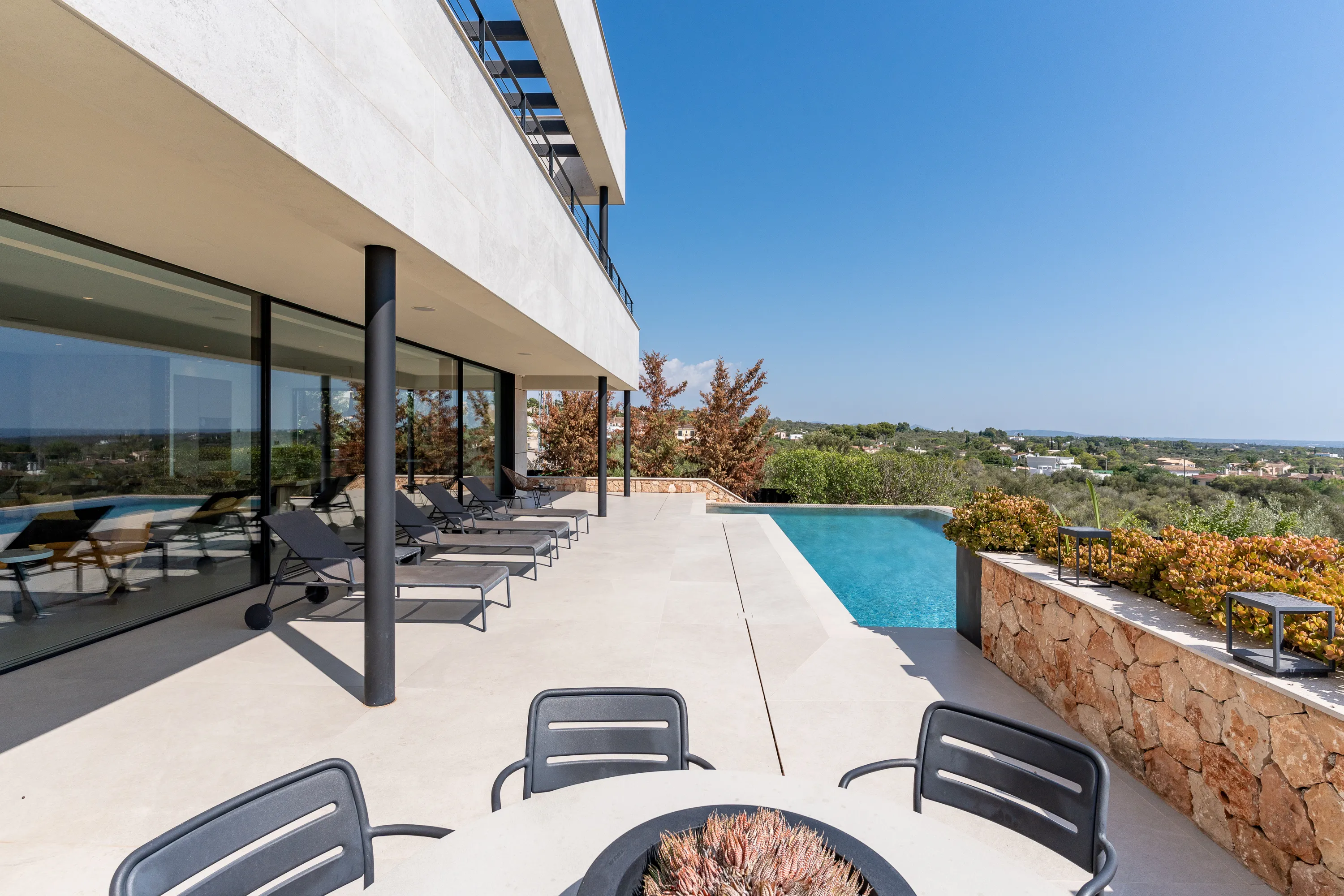 Luxe villa met panoramisch uitzicht in Sa Cabaneta-23