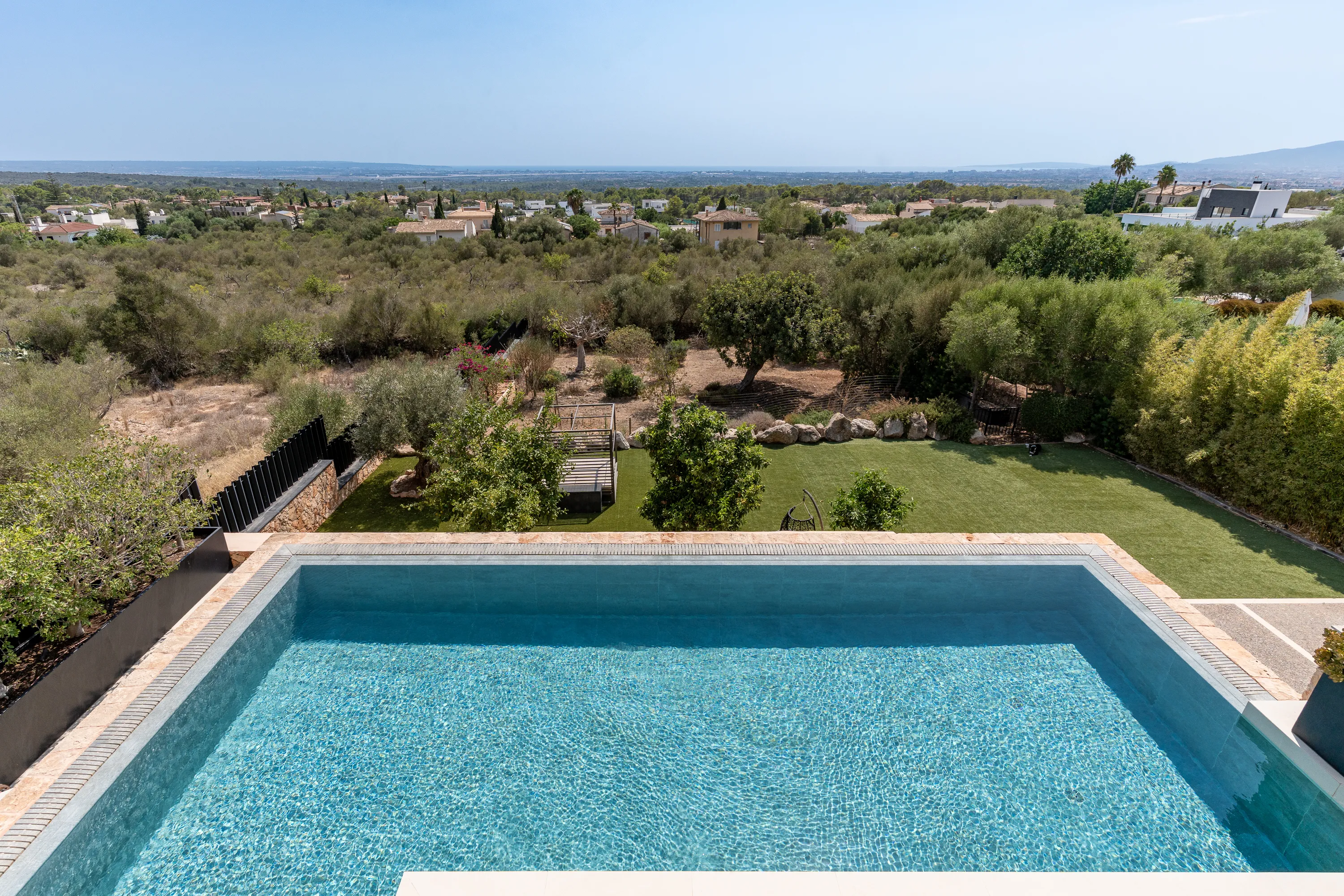 Luxe villa met panoramisch uitzicht in Sa Cabaneta-22