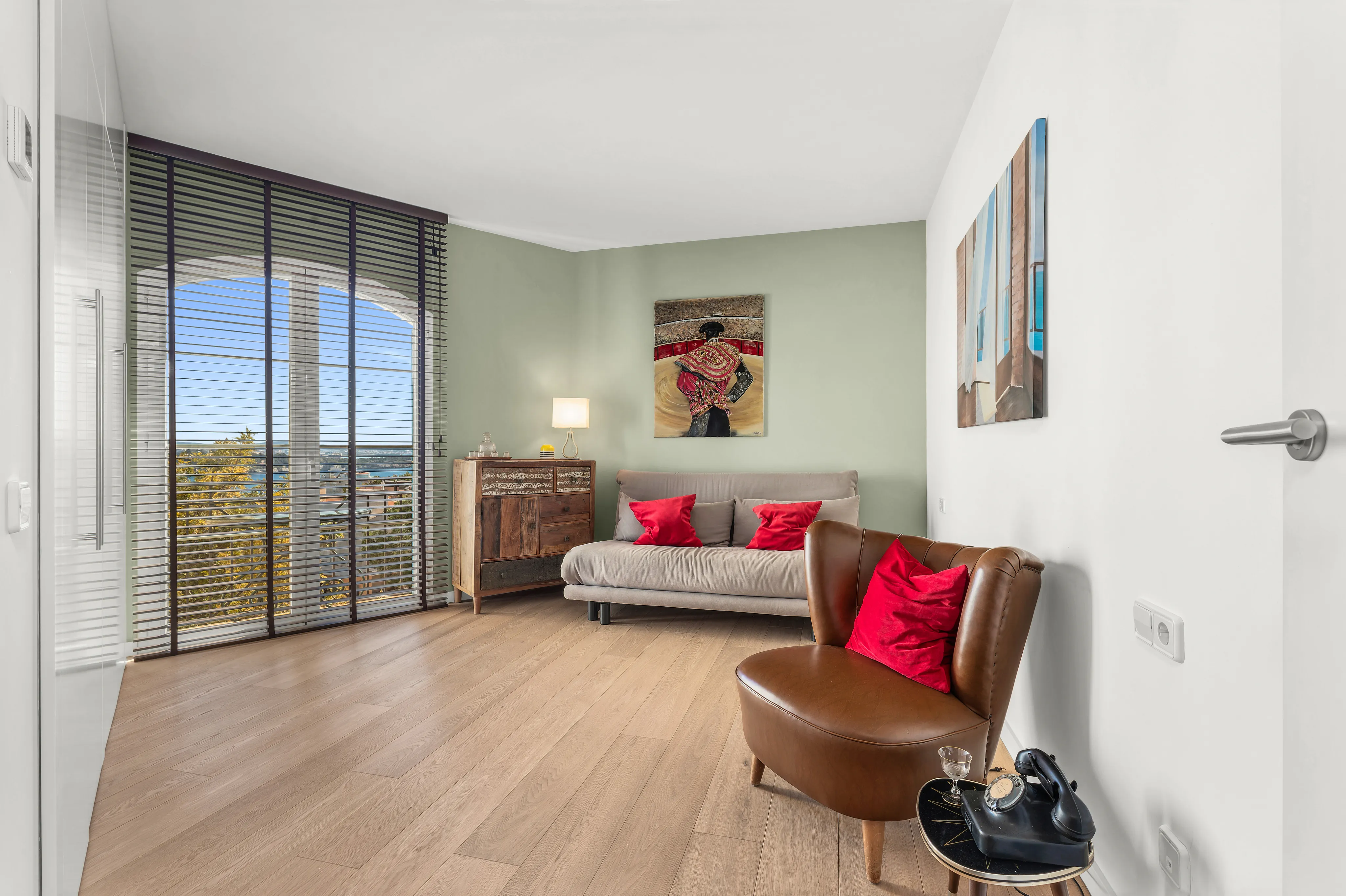 Exclusivo ático reformado con preciosas vistas-14