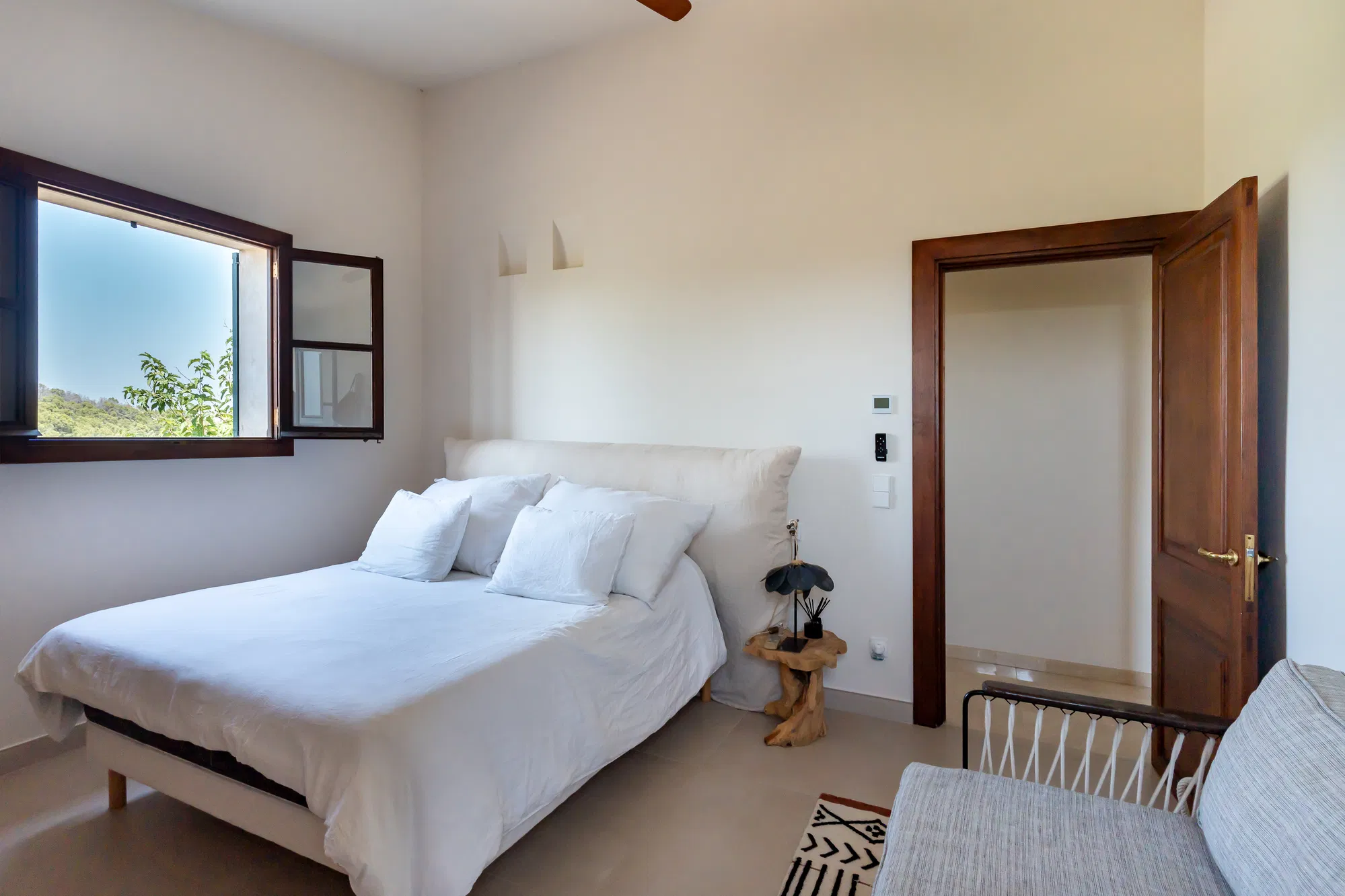 Finca with Guest Houses, Panoramic Views and Privacy-17