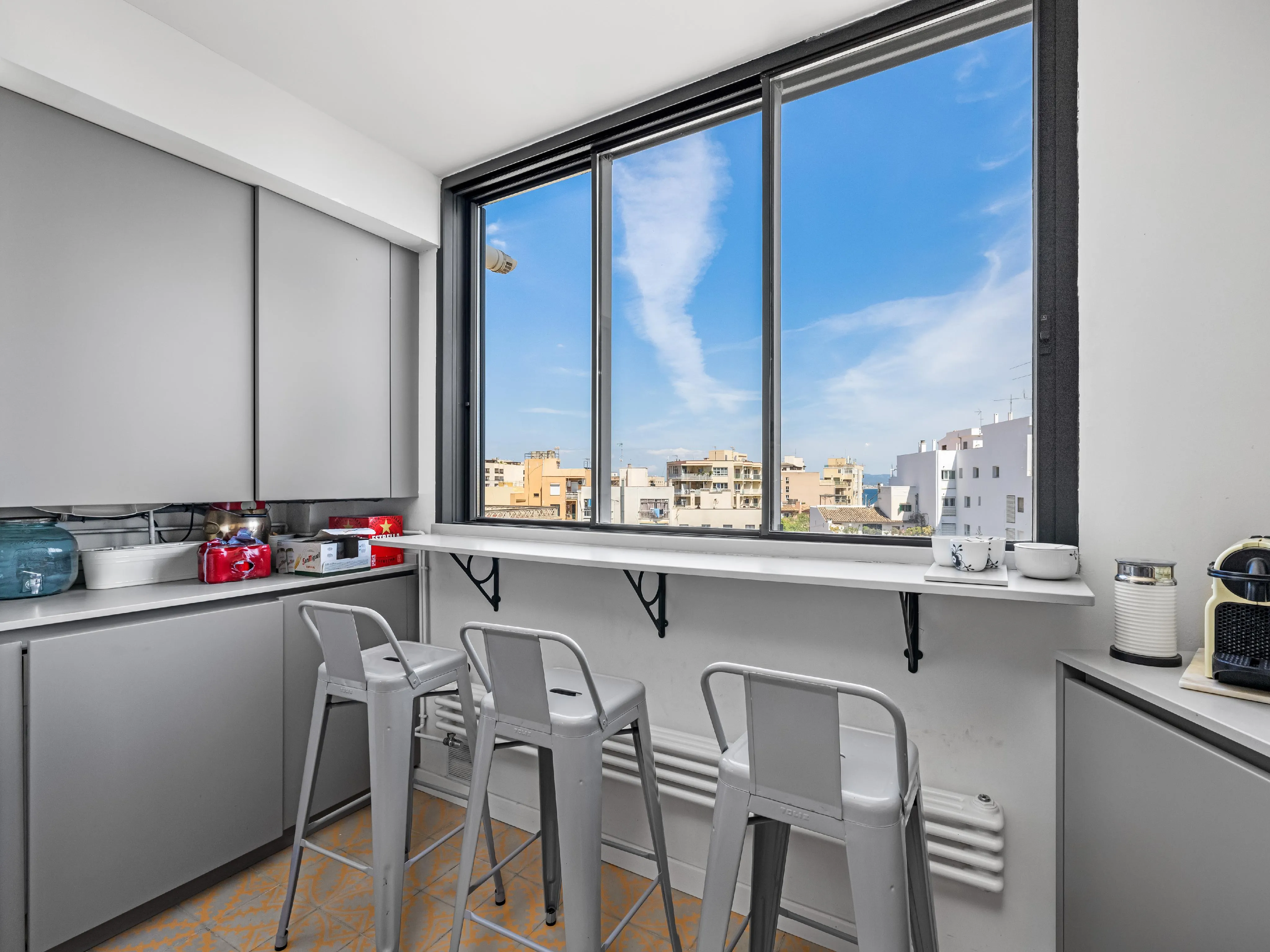 Renoverad lägenhet med stor terrass i el Terreno-6