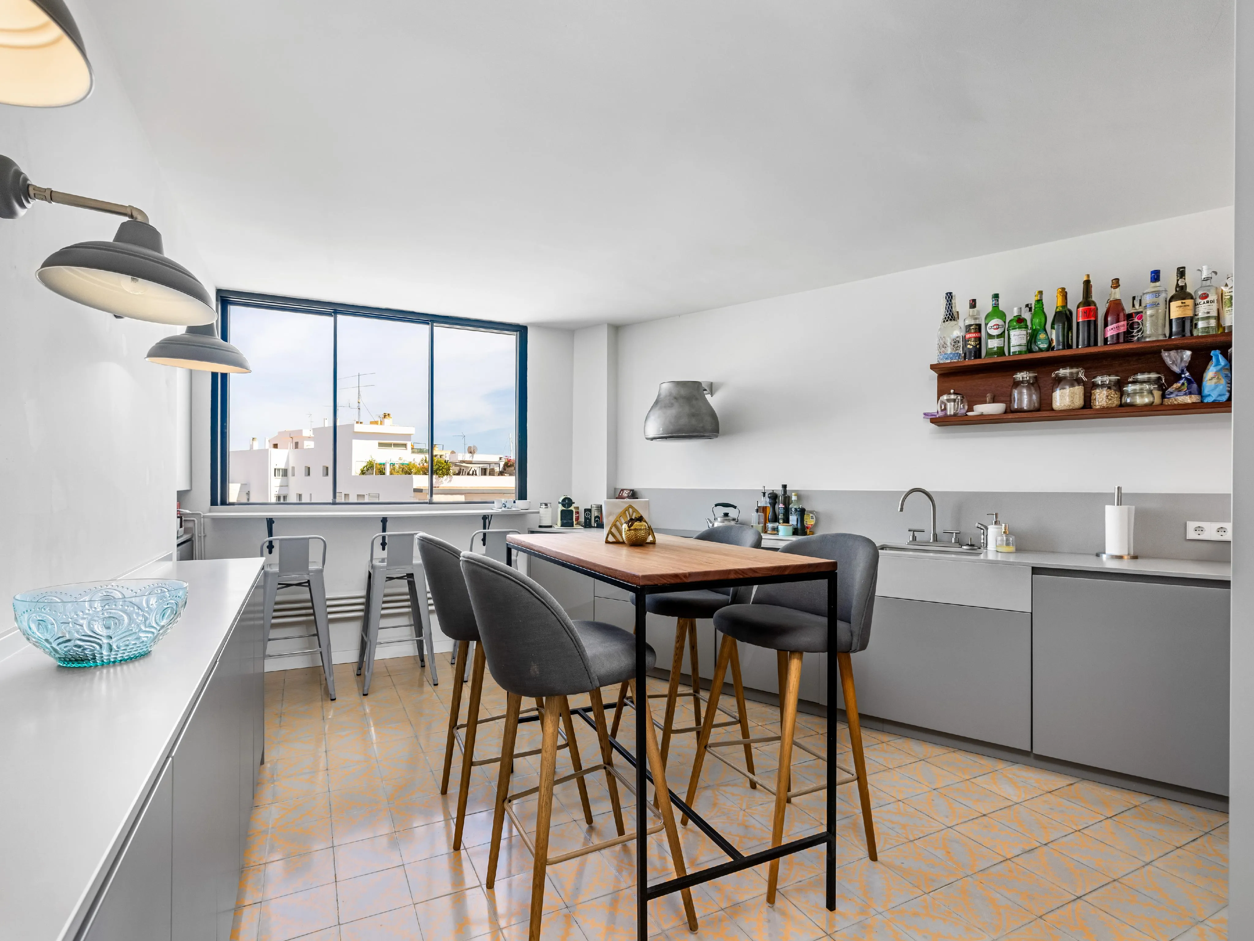 Renoverad lägenhet med stor terrass i el Terreno-4