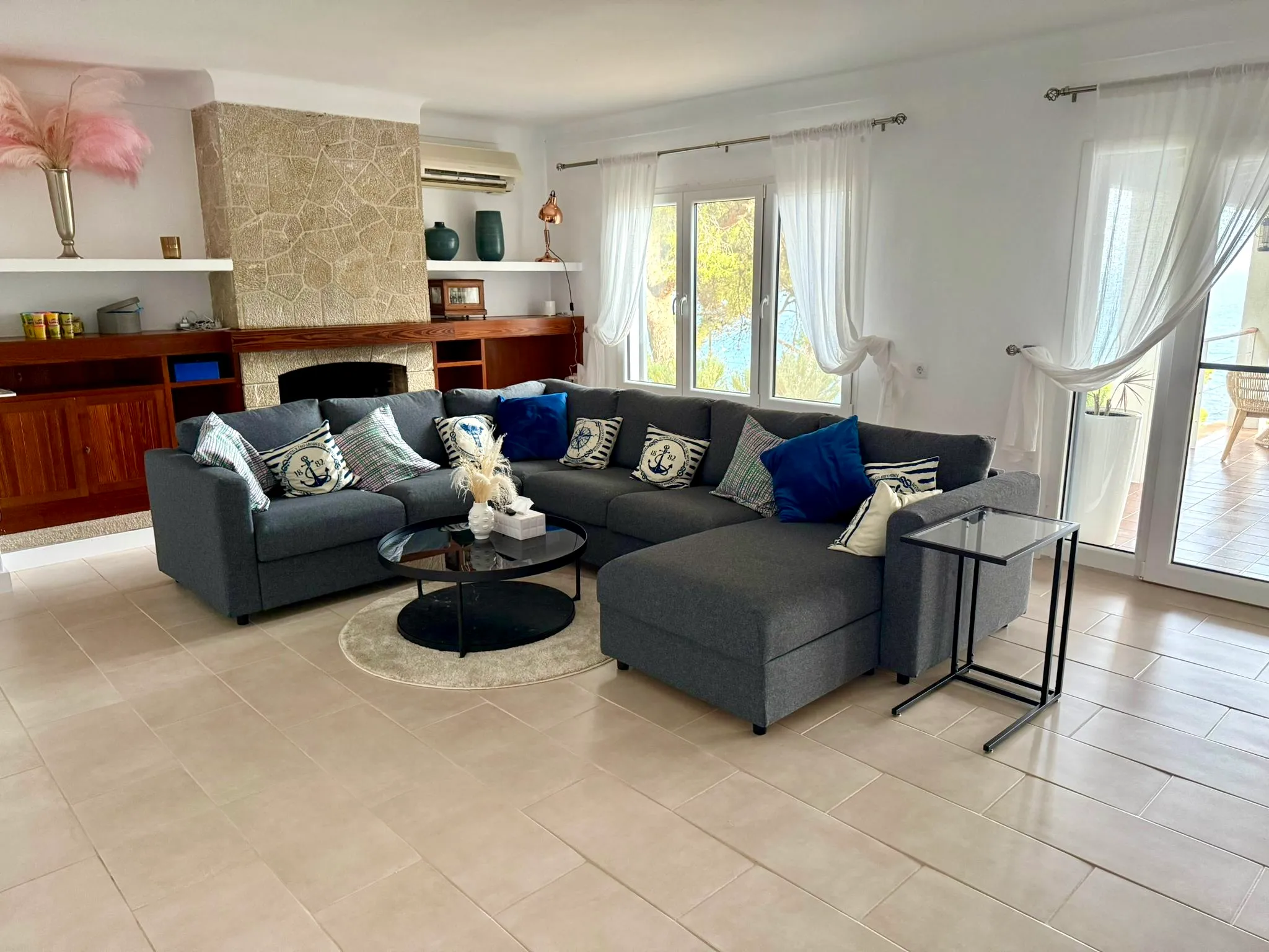 Villa op spectaculair perceel met toegang tot de zee-4