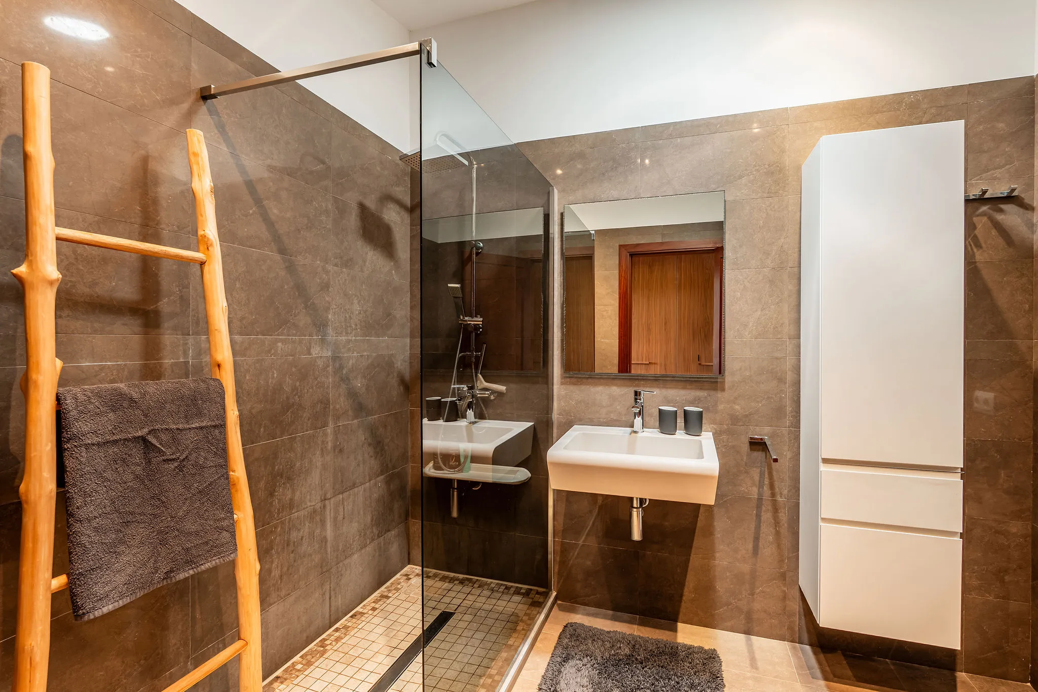 Средиземноморский загородный дом с бассейном недалеко от Эс Тренк-9