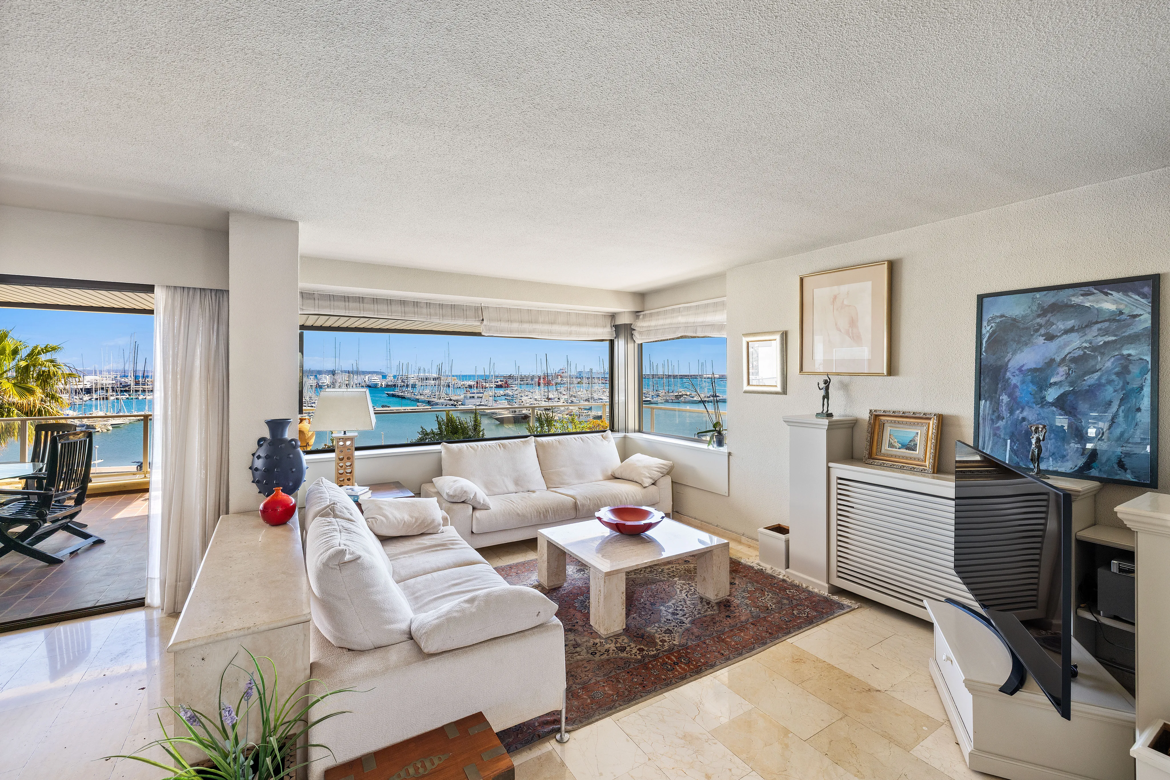 Роскошная резиденция с захватывающим видом на гавань-4