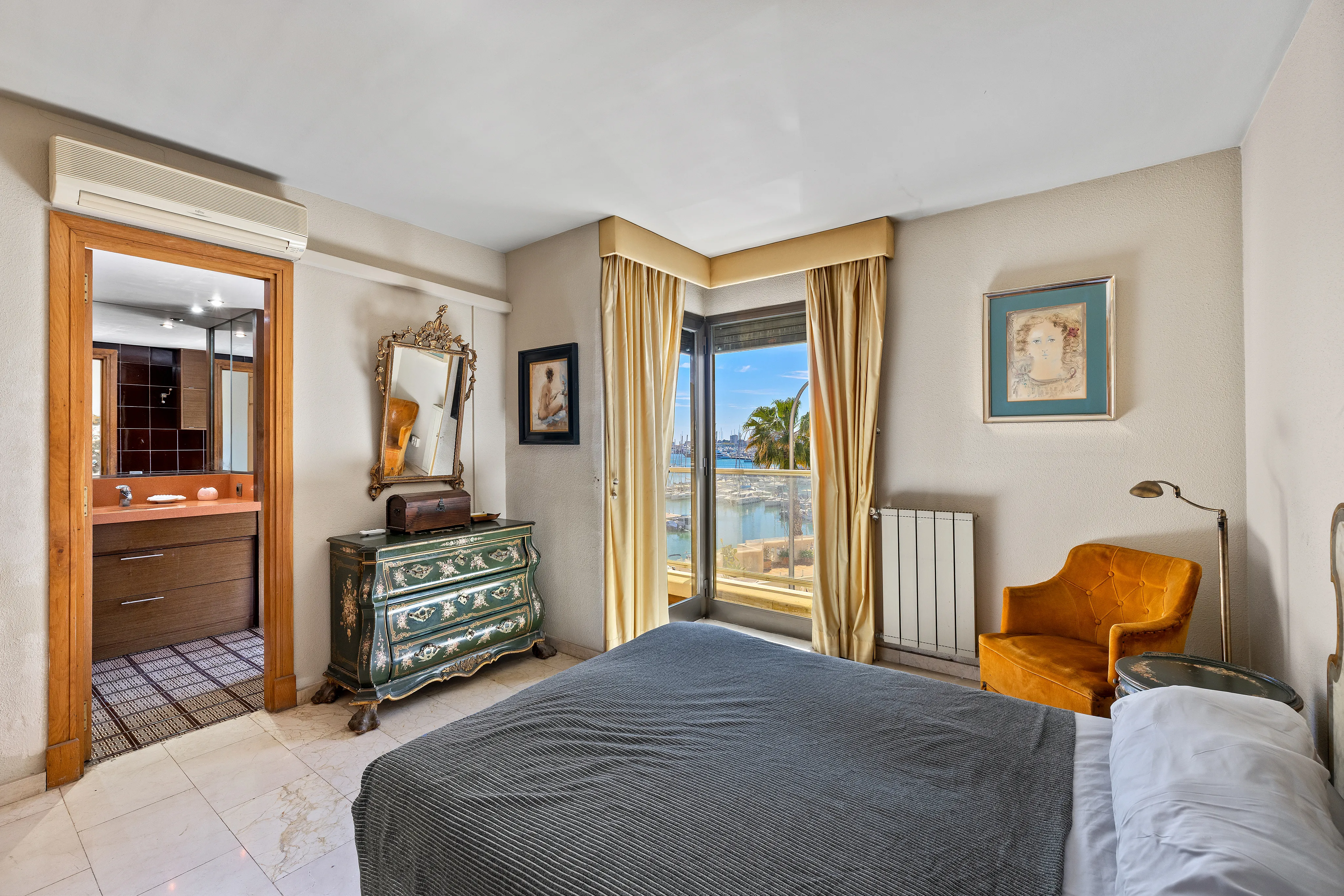 Роскошная резиденция с захватывающим видом на гавань-20