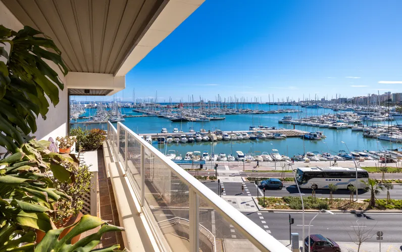 Роскошная резиденция с захватывающим видом на гавань