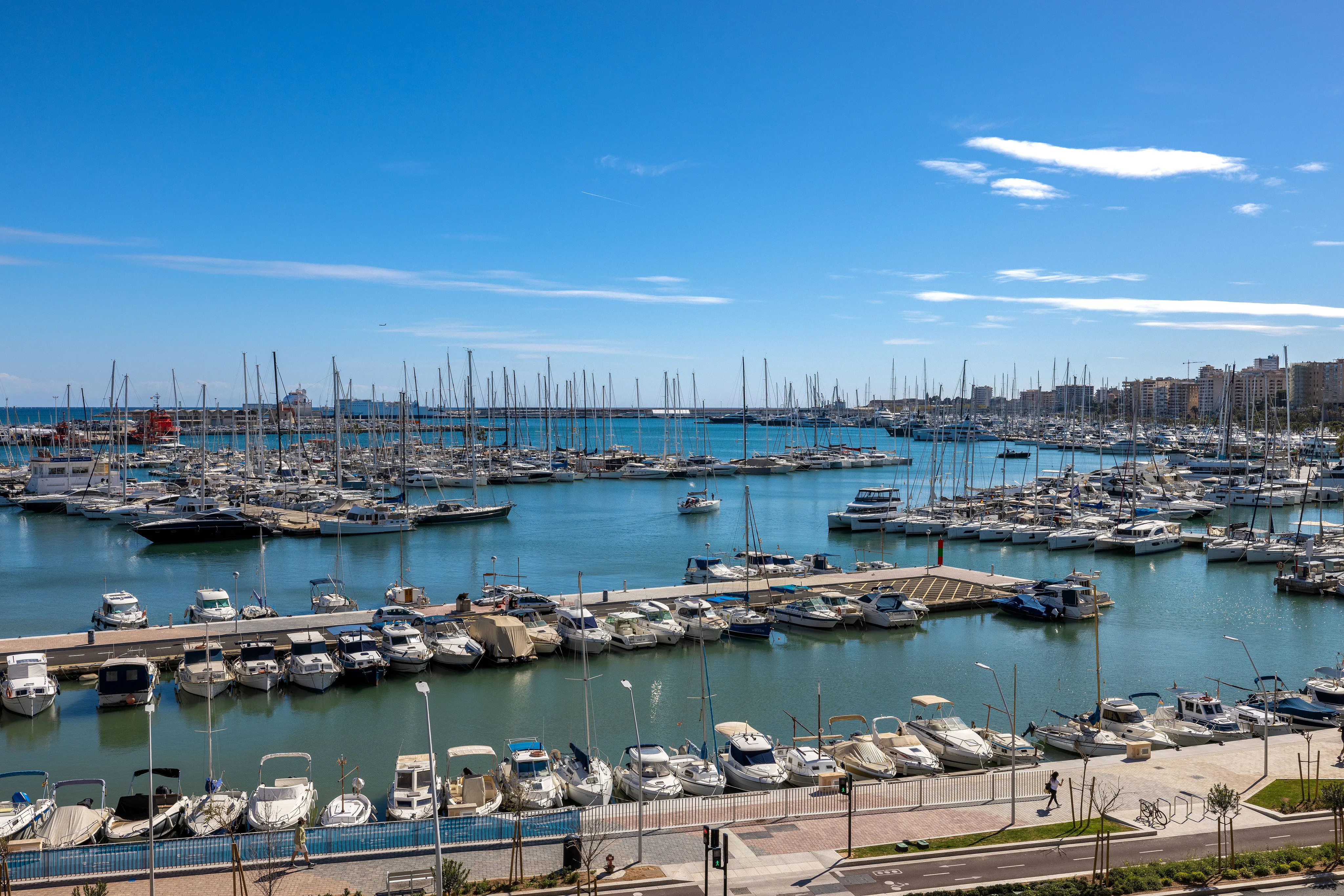 Роскошная резиденция с захватывающим видом на гавань-22