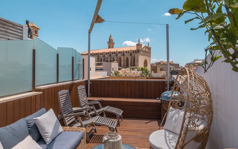 Dream duplex penthouse in Old Town palace with terrace and stunning views