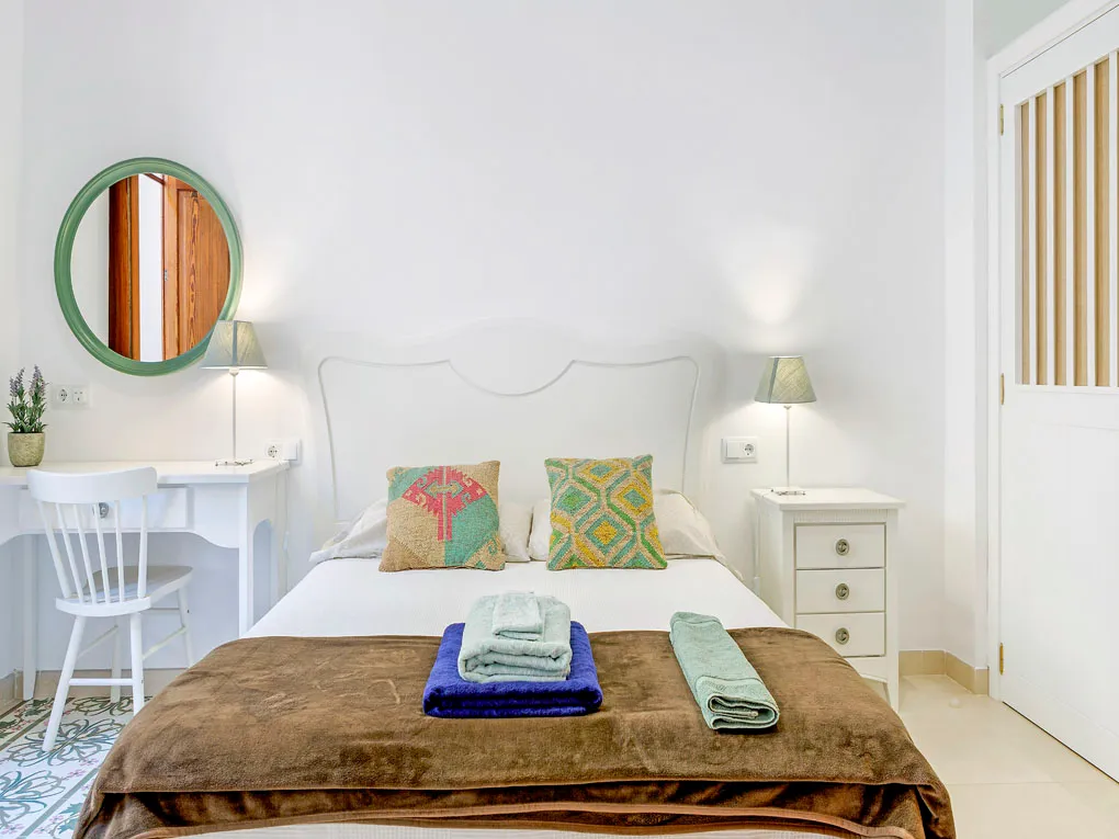 Stijlvol appartement met balkon in Calatrava-7