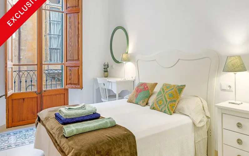 Stijlvol appartement met balkon in Calatrava