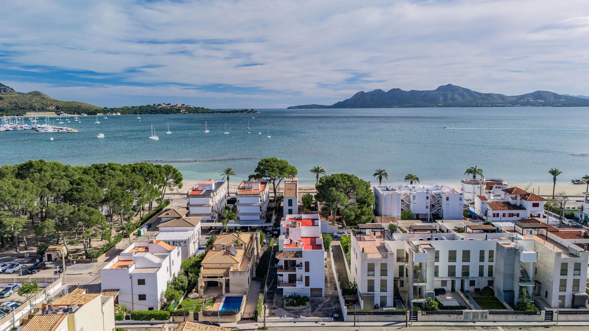 Exclusiu apartament amb vista a la mar i llicència de lloguer vacacional, Port Pollensa-4