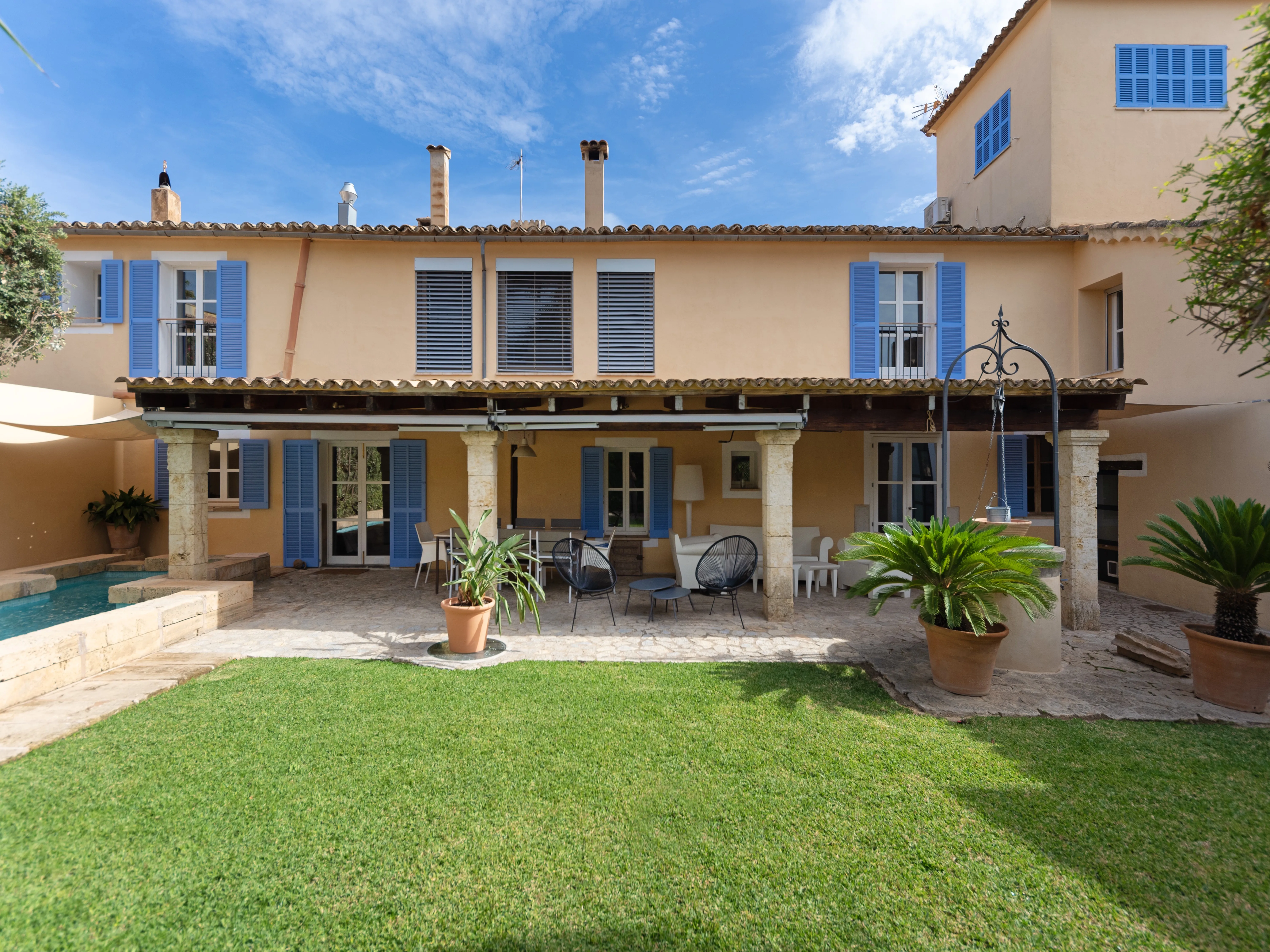 Casa mediterránea con licencia de alquiler vacacional-1