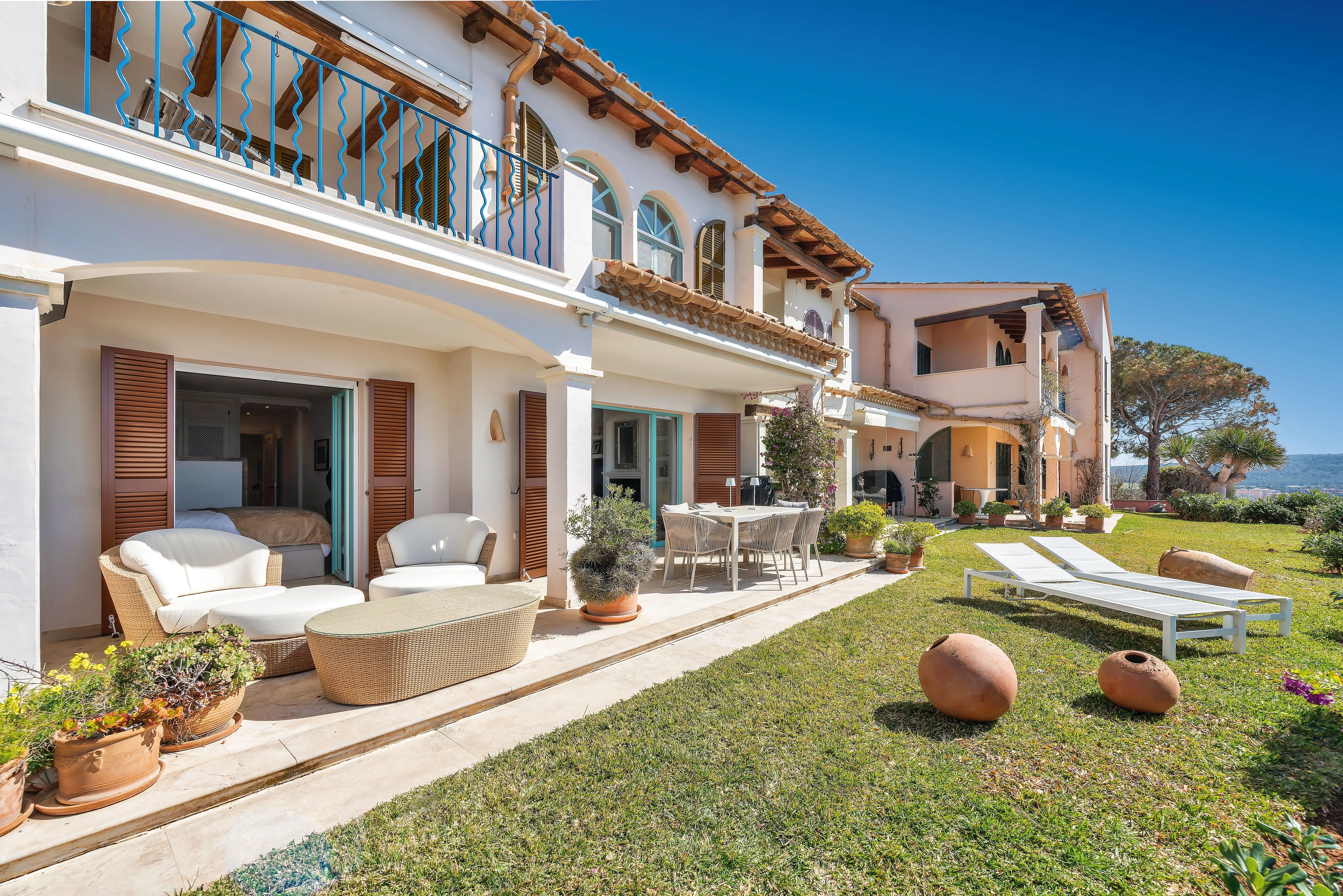 Apartamento con vistas al mar reformado en una ubicación privilegiada-17