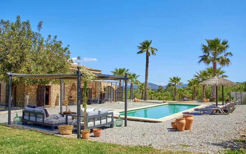 Charmante finca avec licence de location, piscine et potentiel d'agrandissement à Son Talent près de Manacor