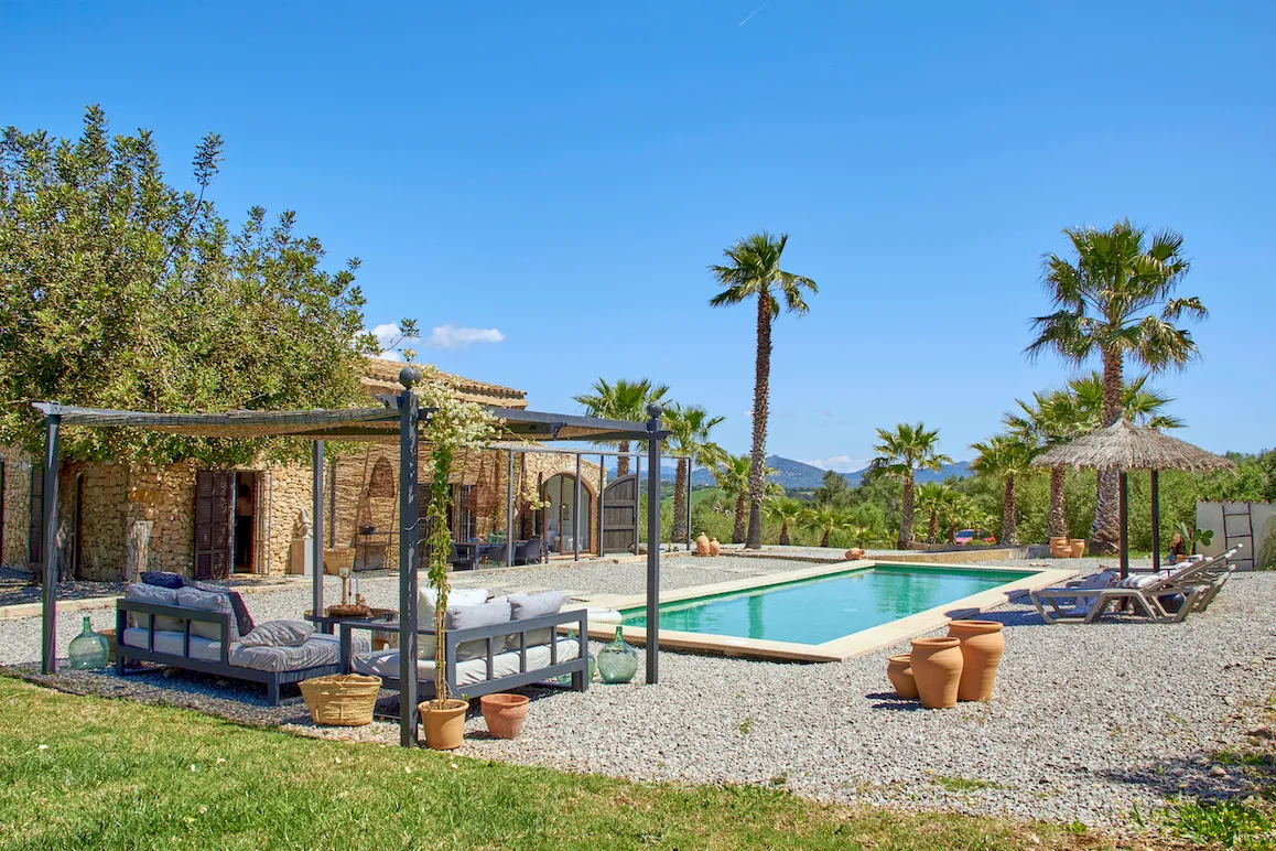 Idyllic situated finca with rental license, pool, and expansion reserve-1