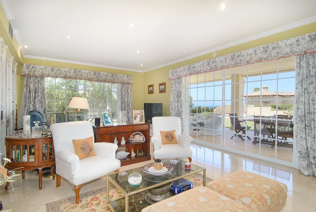 Middelhavsvilla med licens til ferieudlejning-4