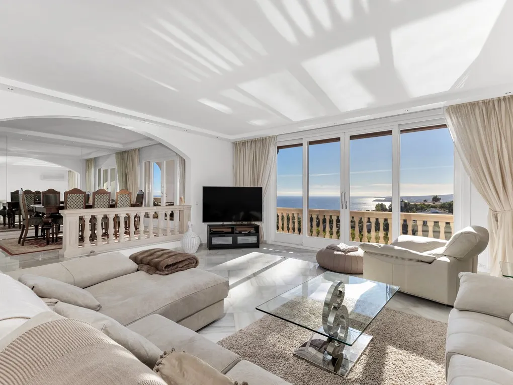 Przestronna willa z pięknym widokiem na morze-3