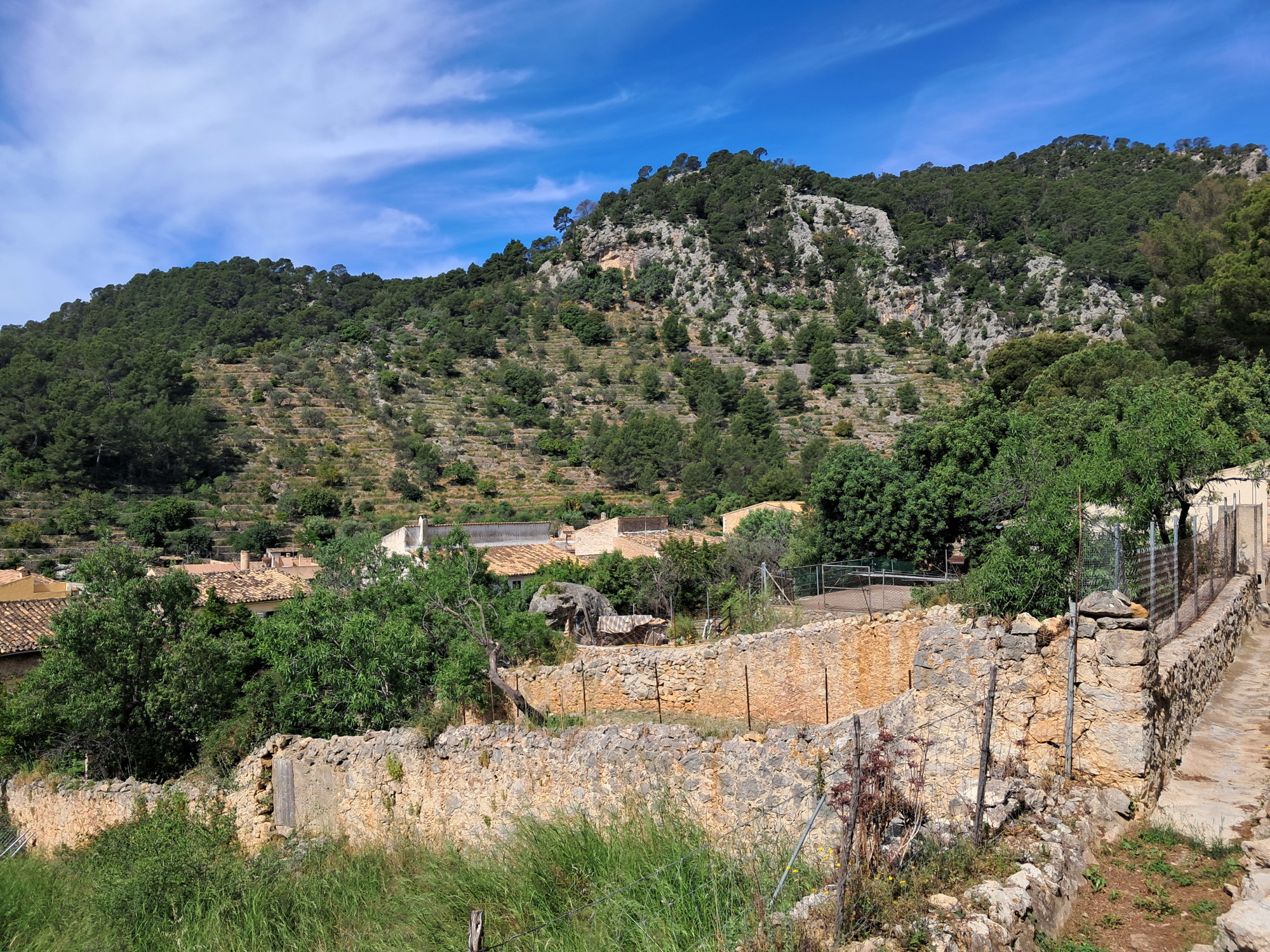 Excellent urban plot in an elevated position with panoramic views in Caimari