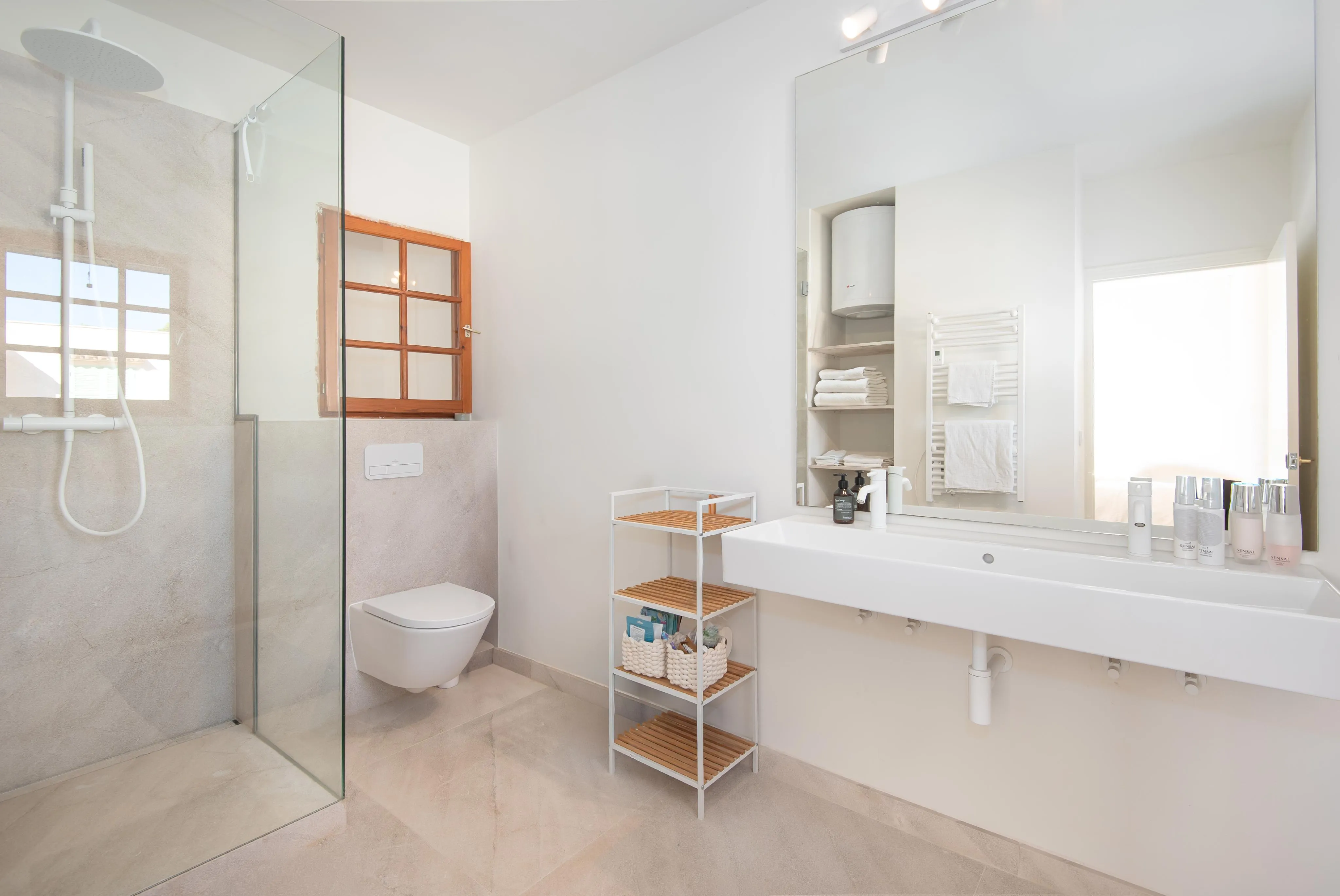 Medelhavscharm med avskildhet och havsutsikt-15