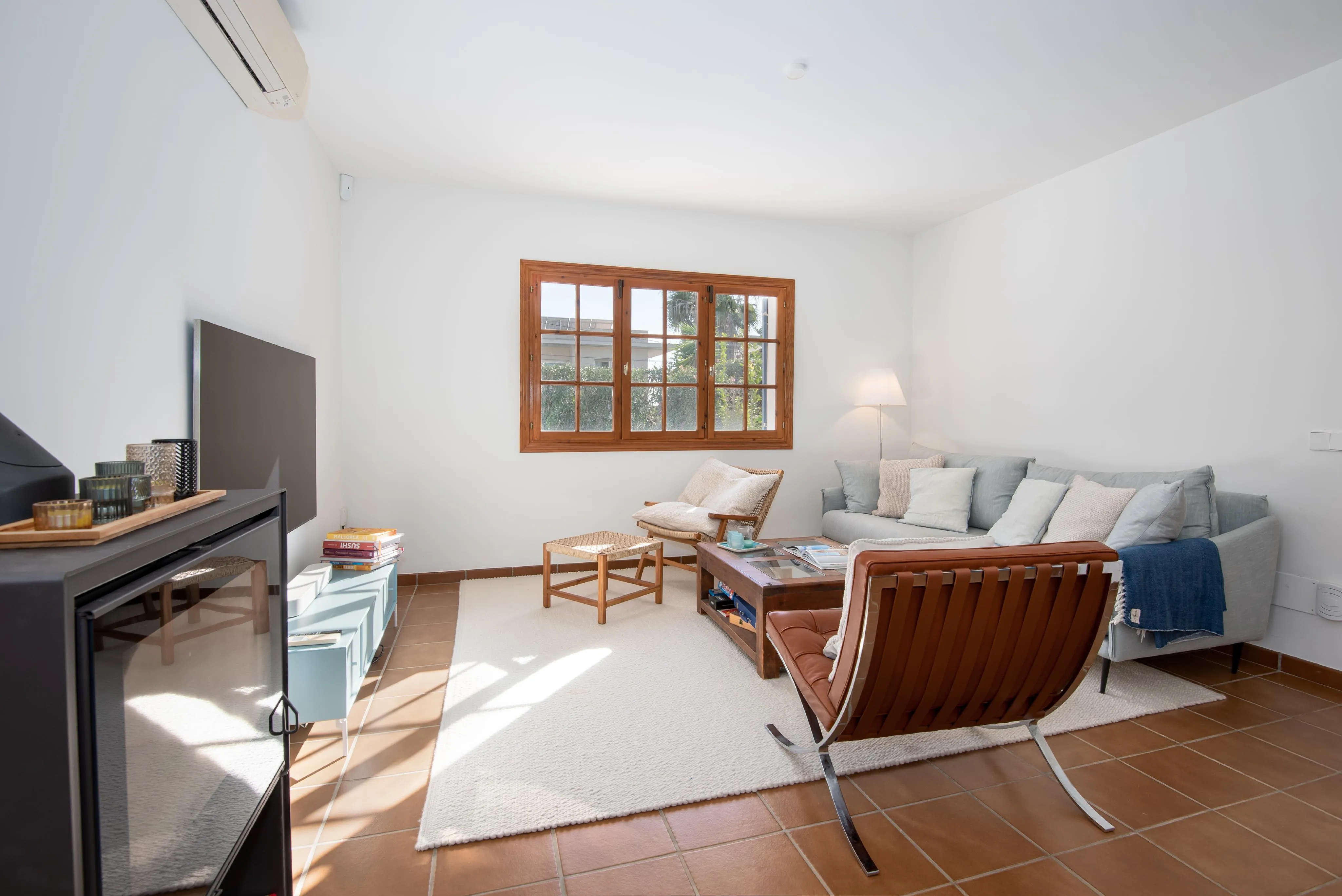 Medelhavscharm med avskildhet och havsutsikt-10