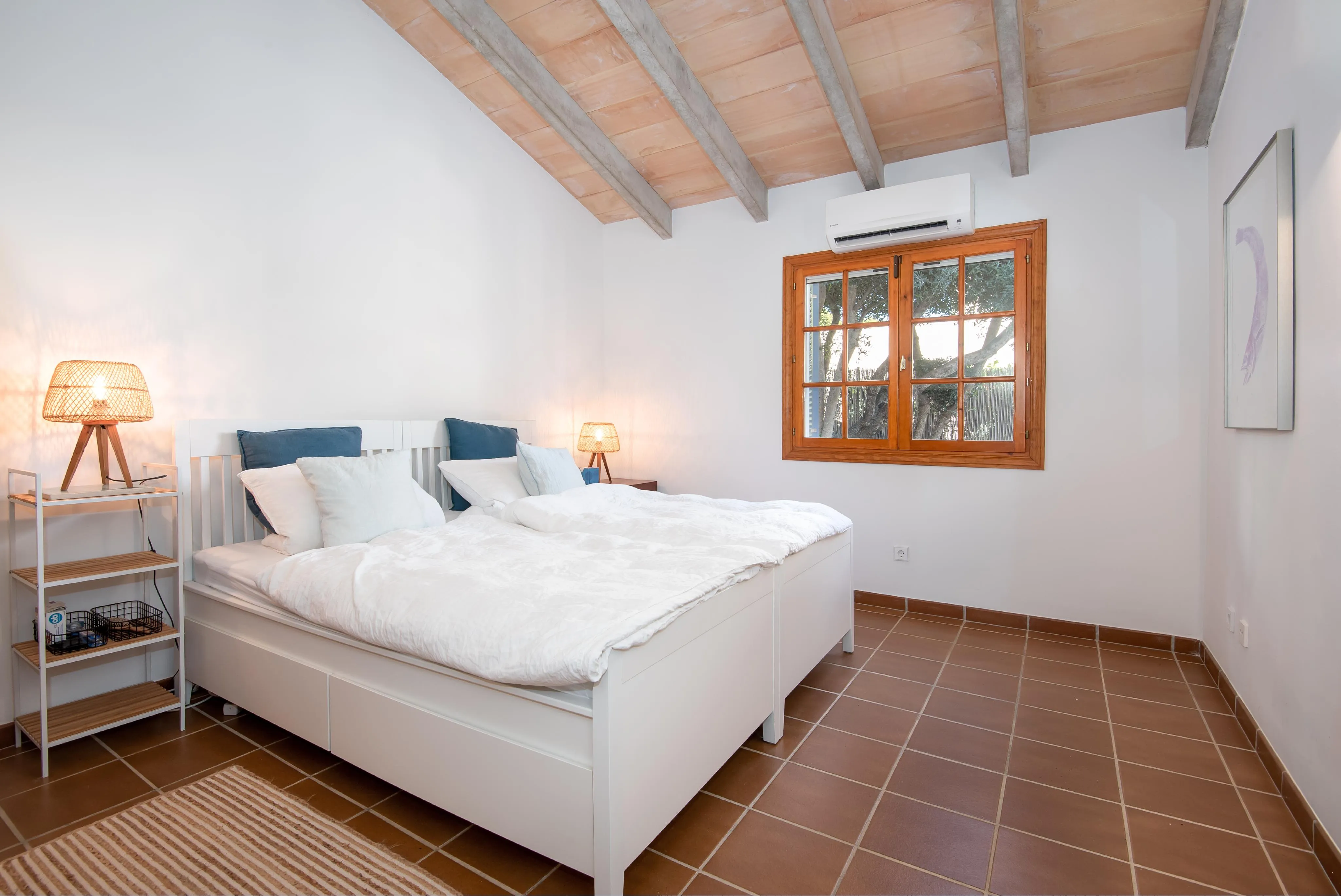 Medelhavscharm med avskildhet och havsutsikt-14