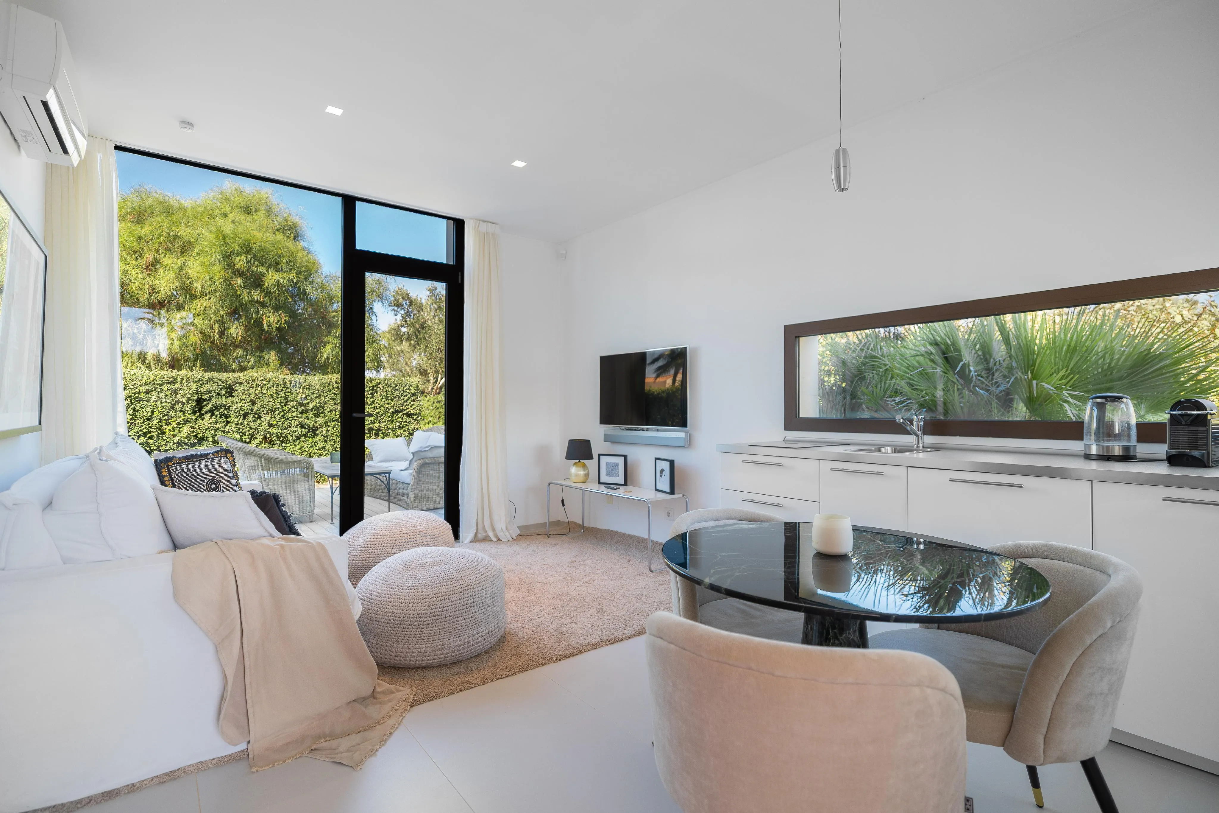 Impressive villa estate in a prime location in Puntiró-7