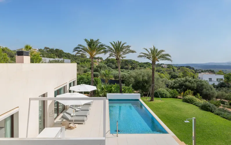 Indrukwekkende villa op een toplocatie in Puntiró