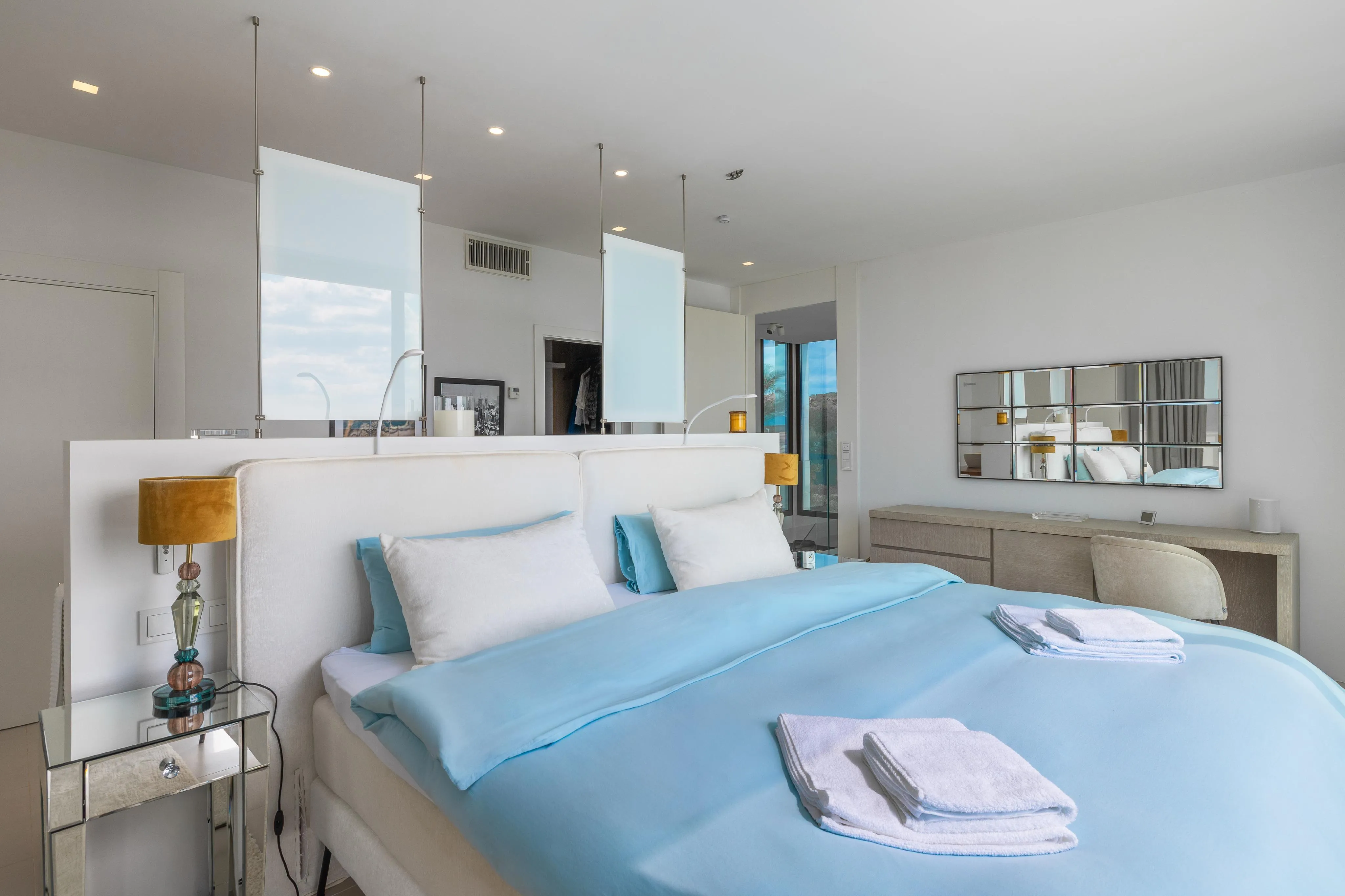 Impressive villa estate in a prime location in Puntiró-14