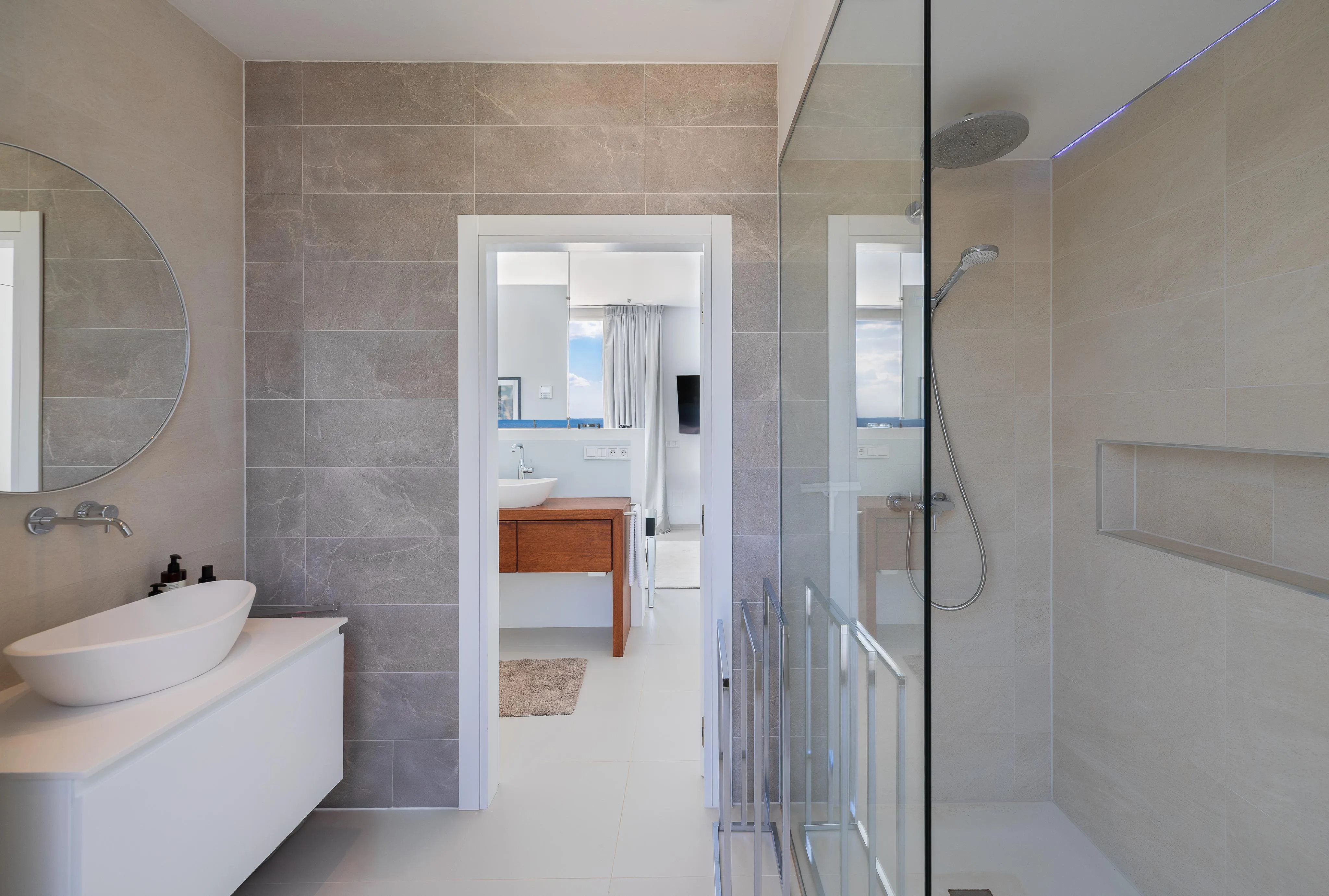 Impressive villa estate in a prime location in Puntiró-17