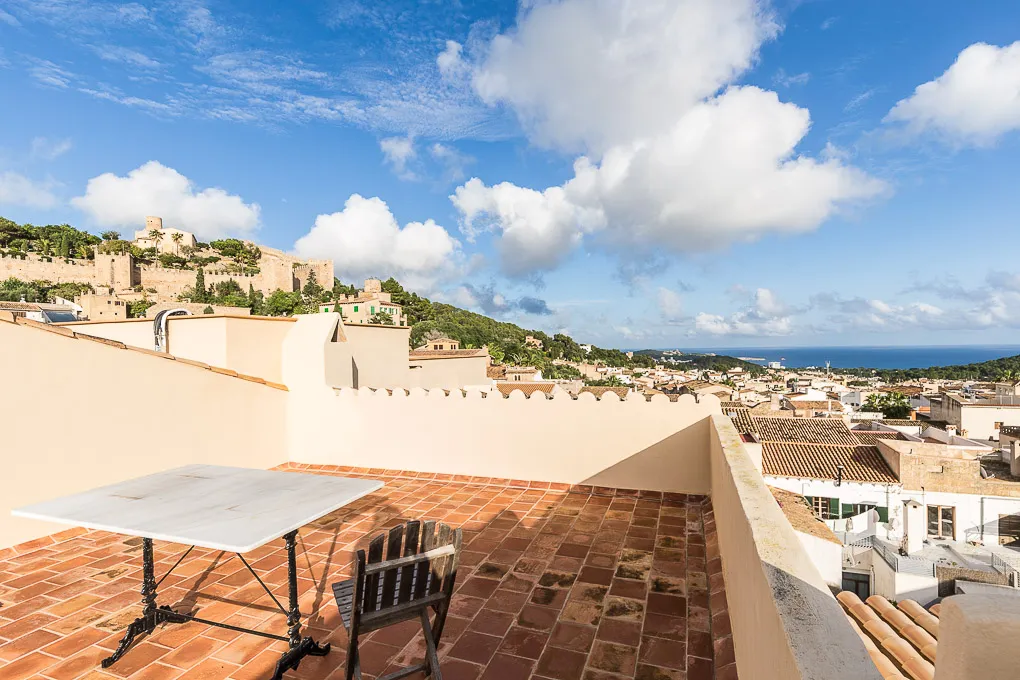 Appartamento duplex con terrazza sul tetto e vista mare-1