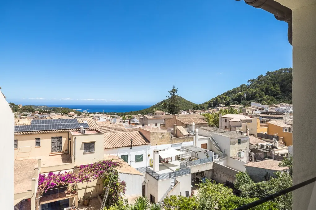 Appartamento duplex con terrazza sul tetto e vista mare-2