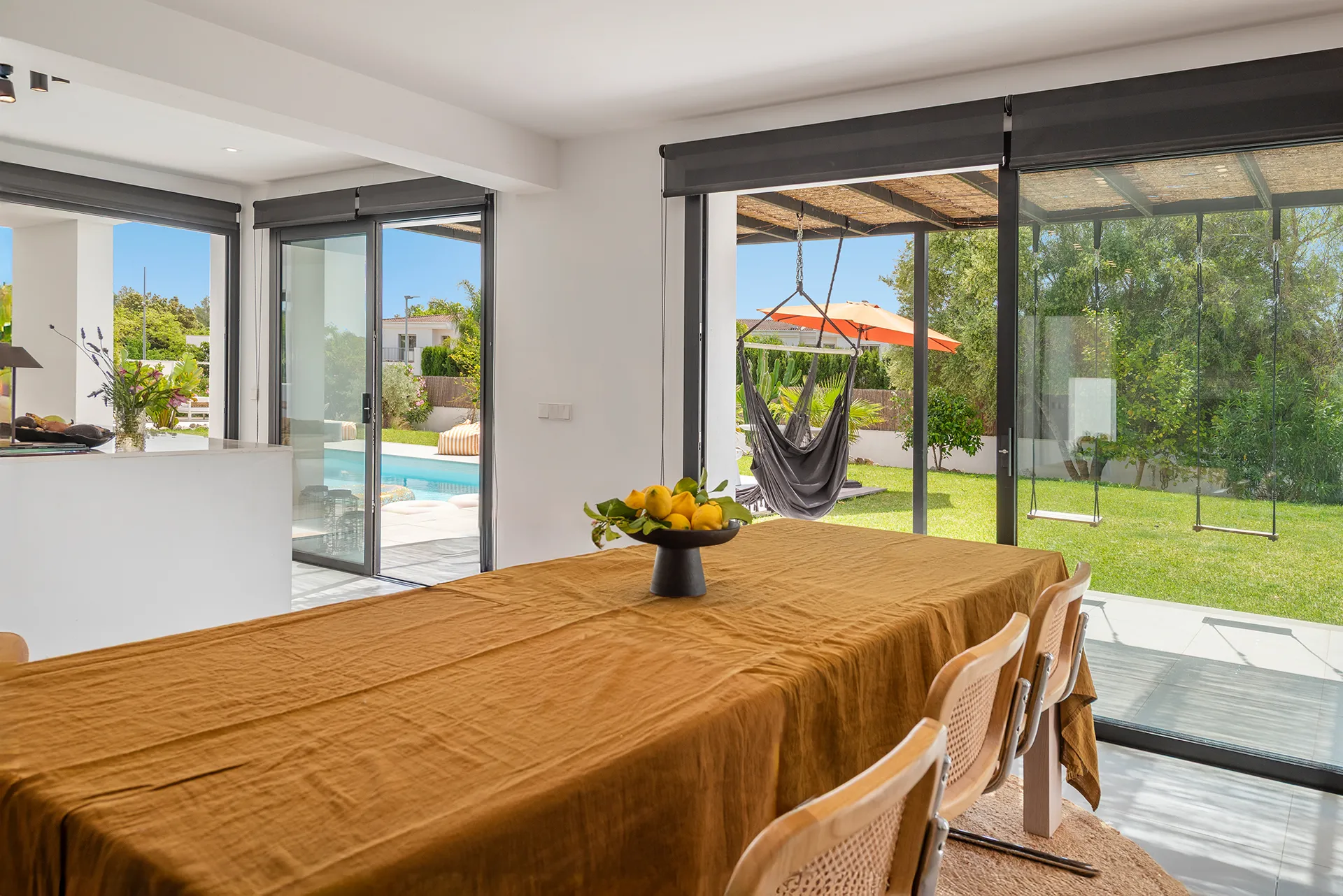 Preciosa villa familiar con piscina y licencia de alquiler vacacional en Crestatx-10