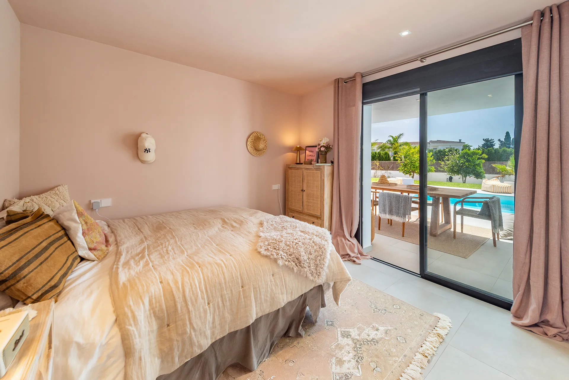 Preciosa villa familiar con piscina y licencia de alquiler vacacional en Crestatx-14