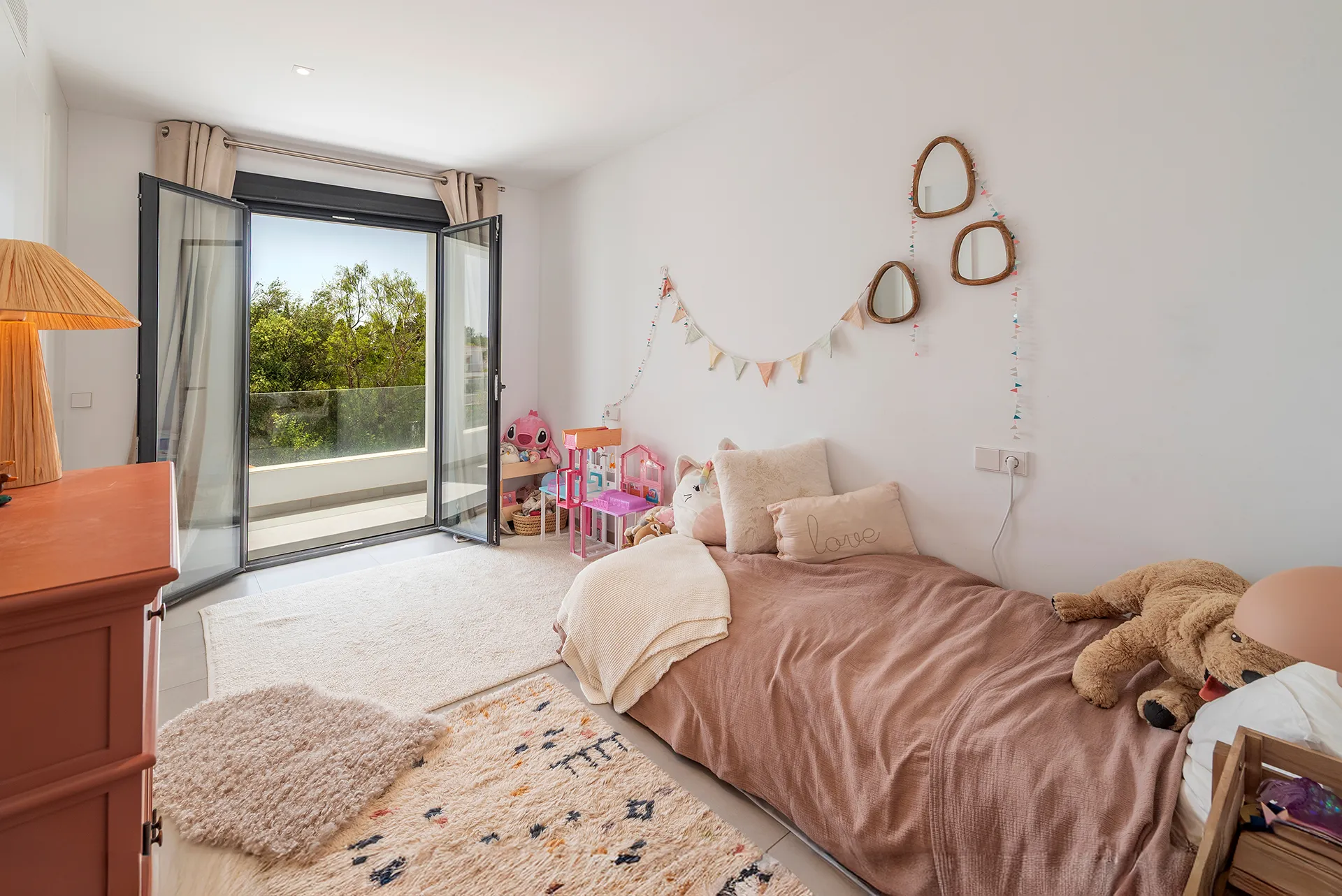 Preciosa villa familiar con piscina y licencia de alquiler vacacional en Crestatx-18