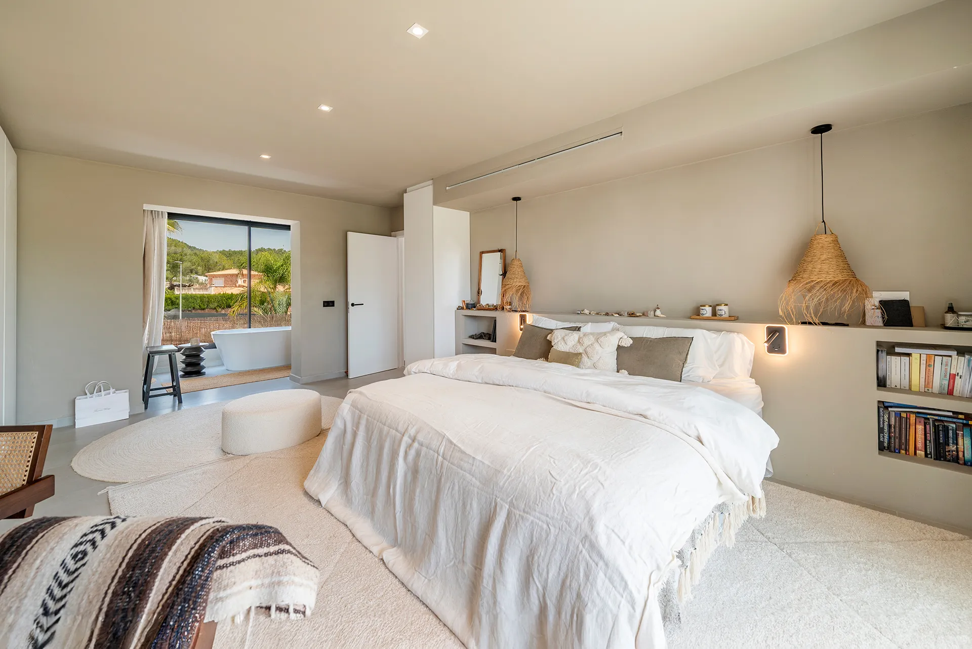Preciosa villa familiar con piscina y licencia de alquiler vacacional en Crestatx-17