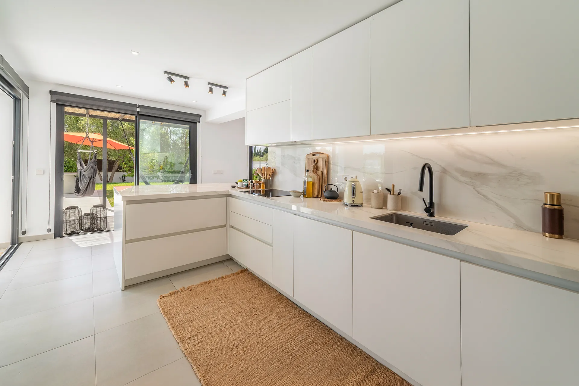 Preciosa villa familiar con piscina y licencia de alquiler vacacional en Crestatx-8