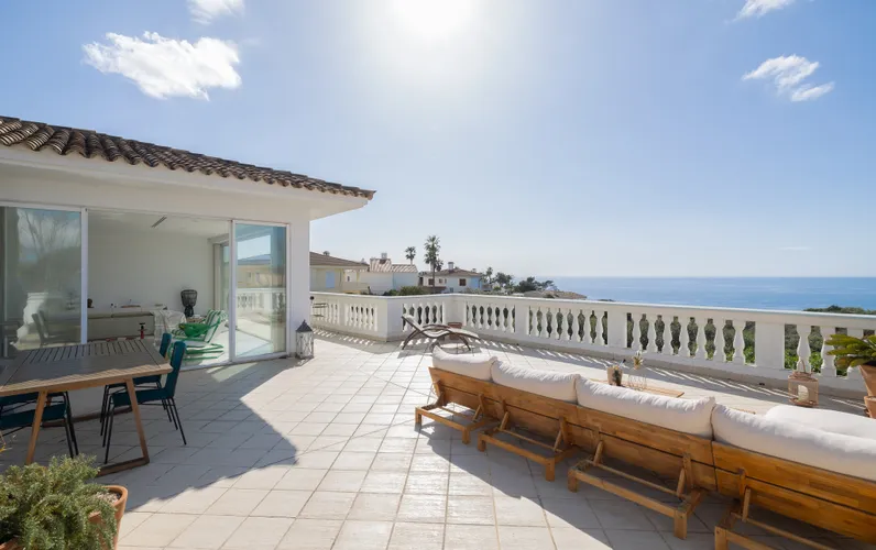 Modern villa med unik karaktär i Sa Torre