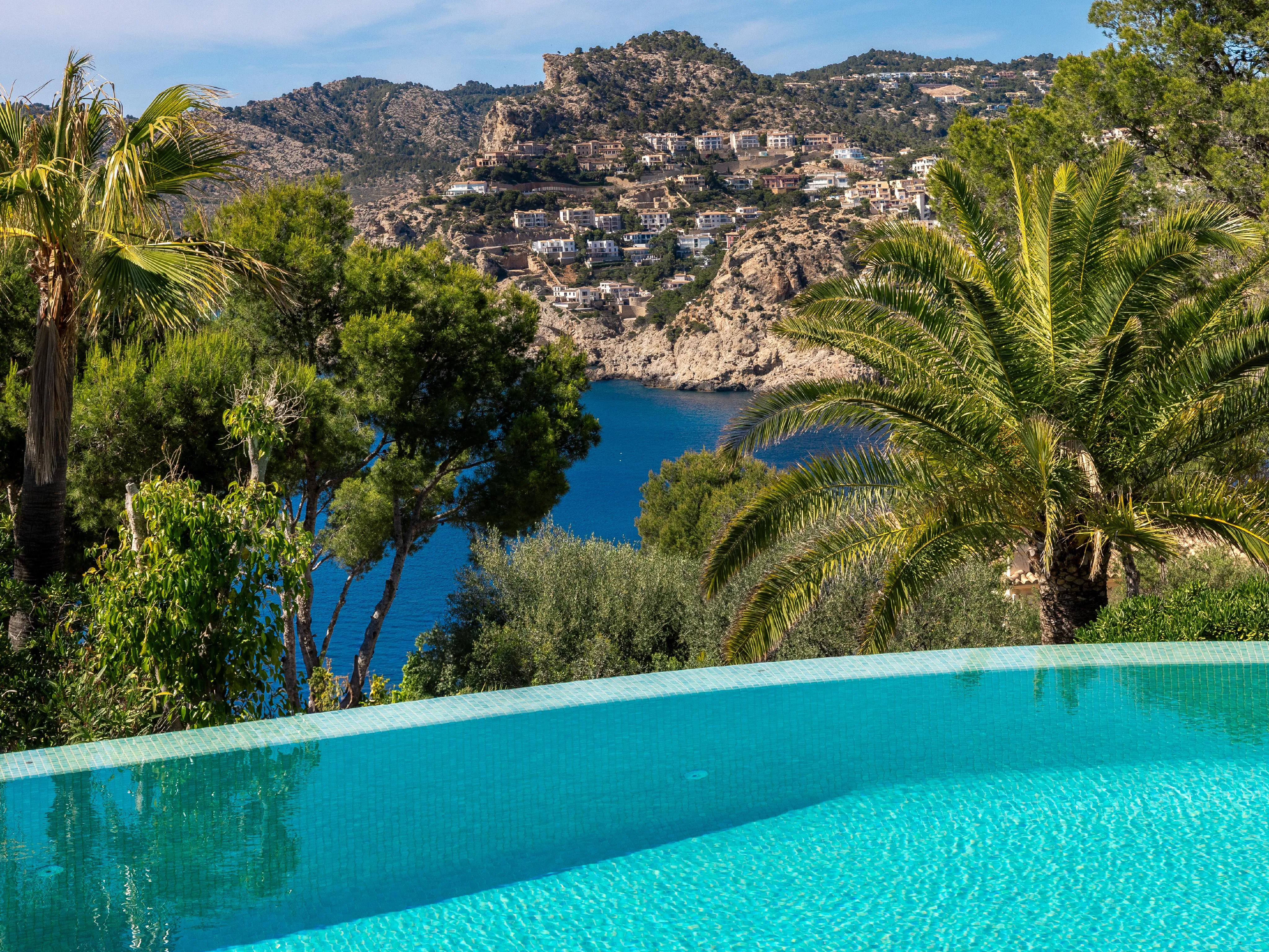 Villa in stile beach-house con vista sul porto e sul mare-25