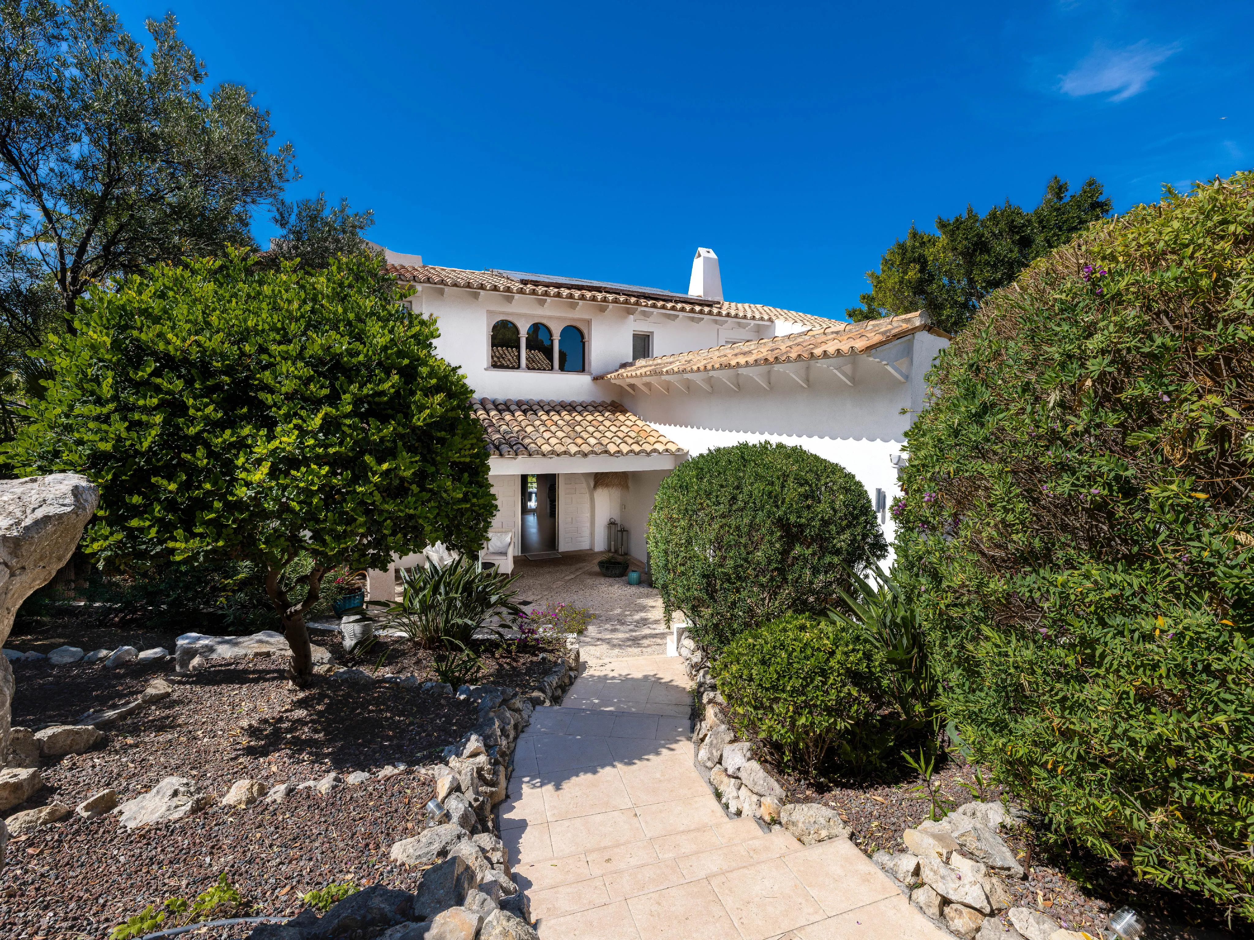 Villa in stile beach-house con vista sul porto e sul mare-18