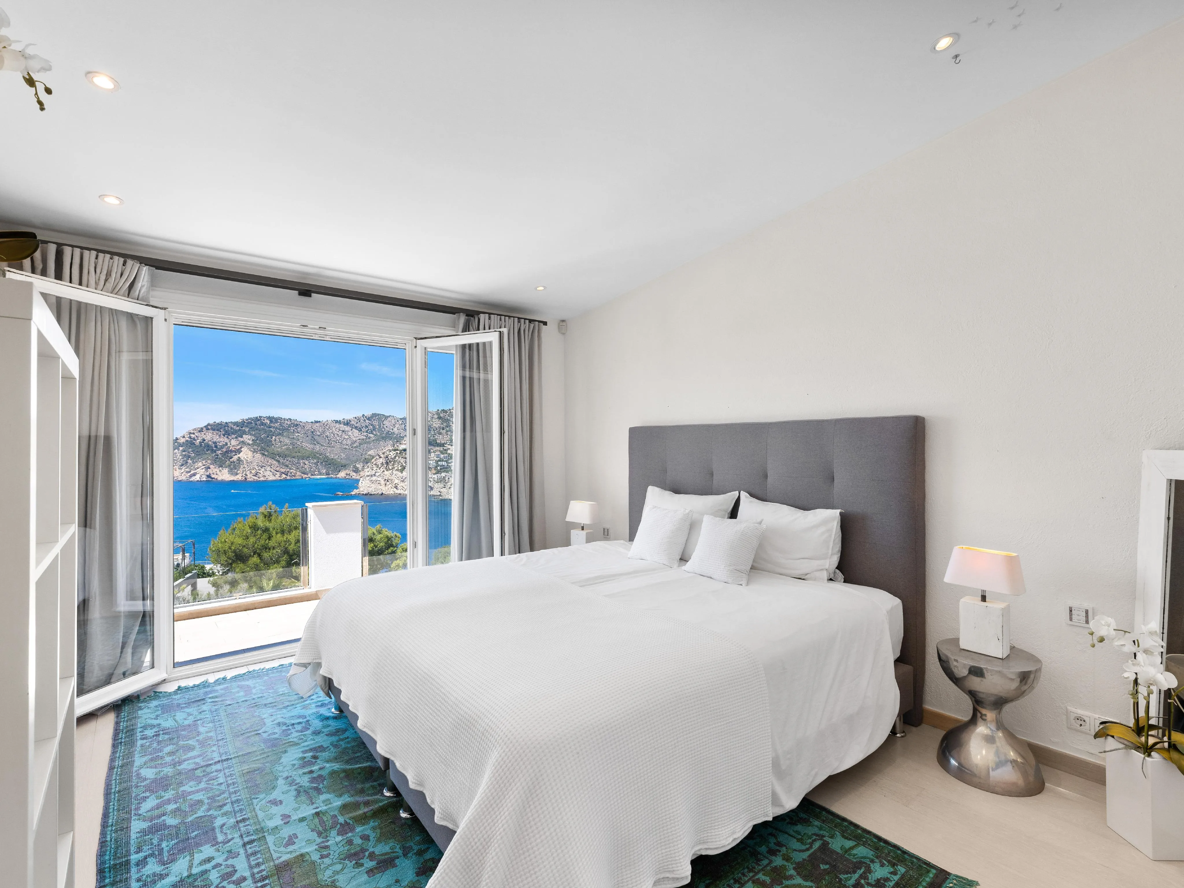 Villa in stile beach-house con vista sul porto e sul mare-22