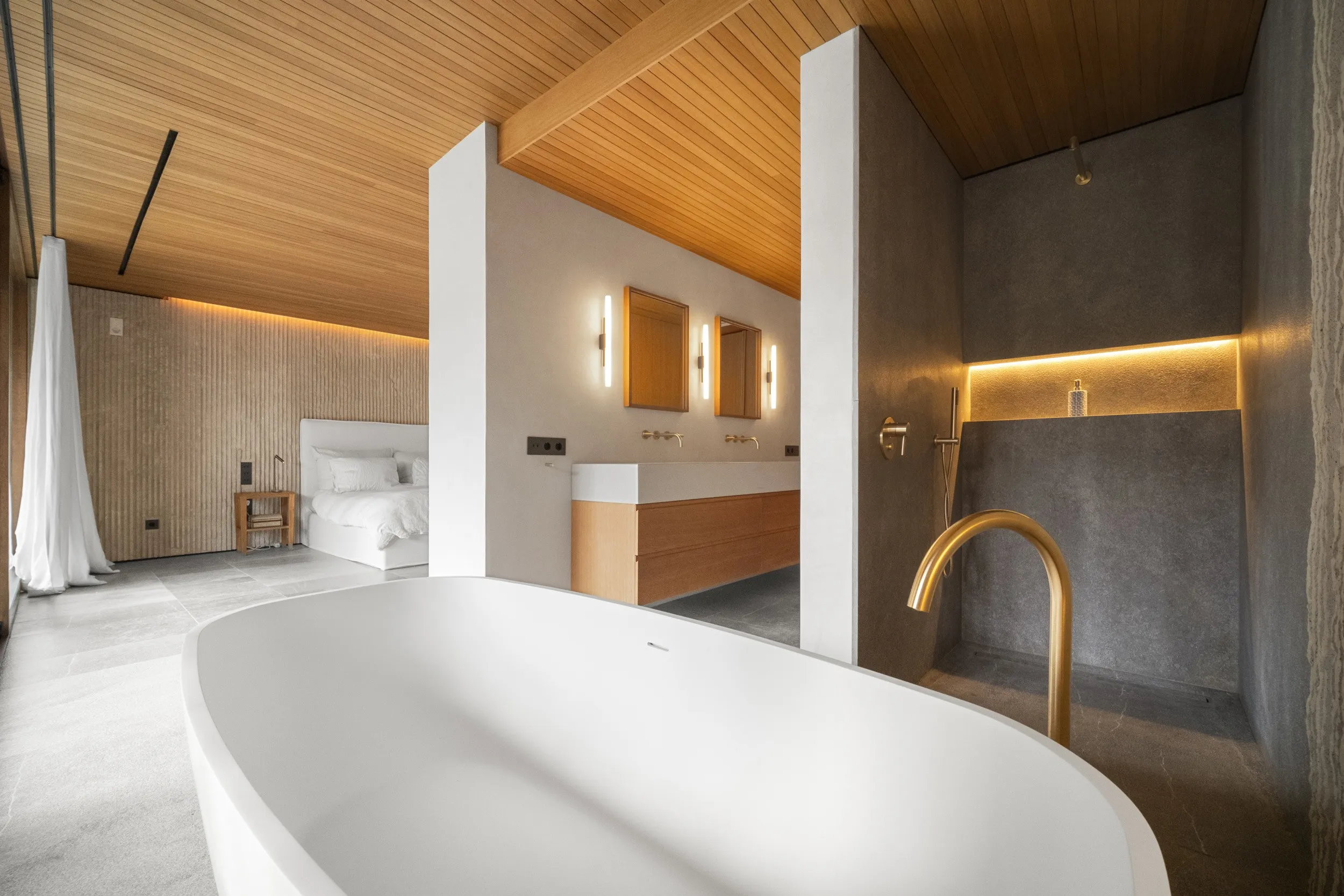 Villa aislada rodeada por la naturaleza en Son Vida-10