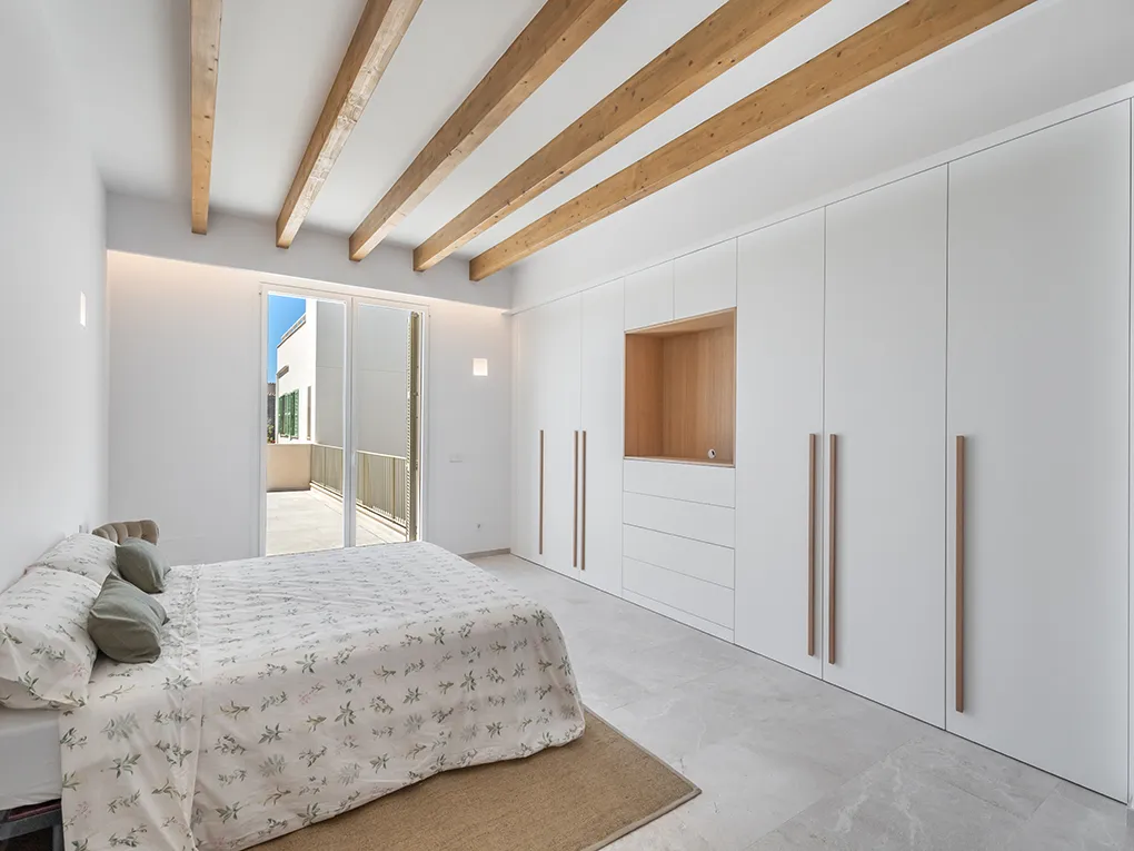 Casa de pueblo luminosa y con encanto-11