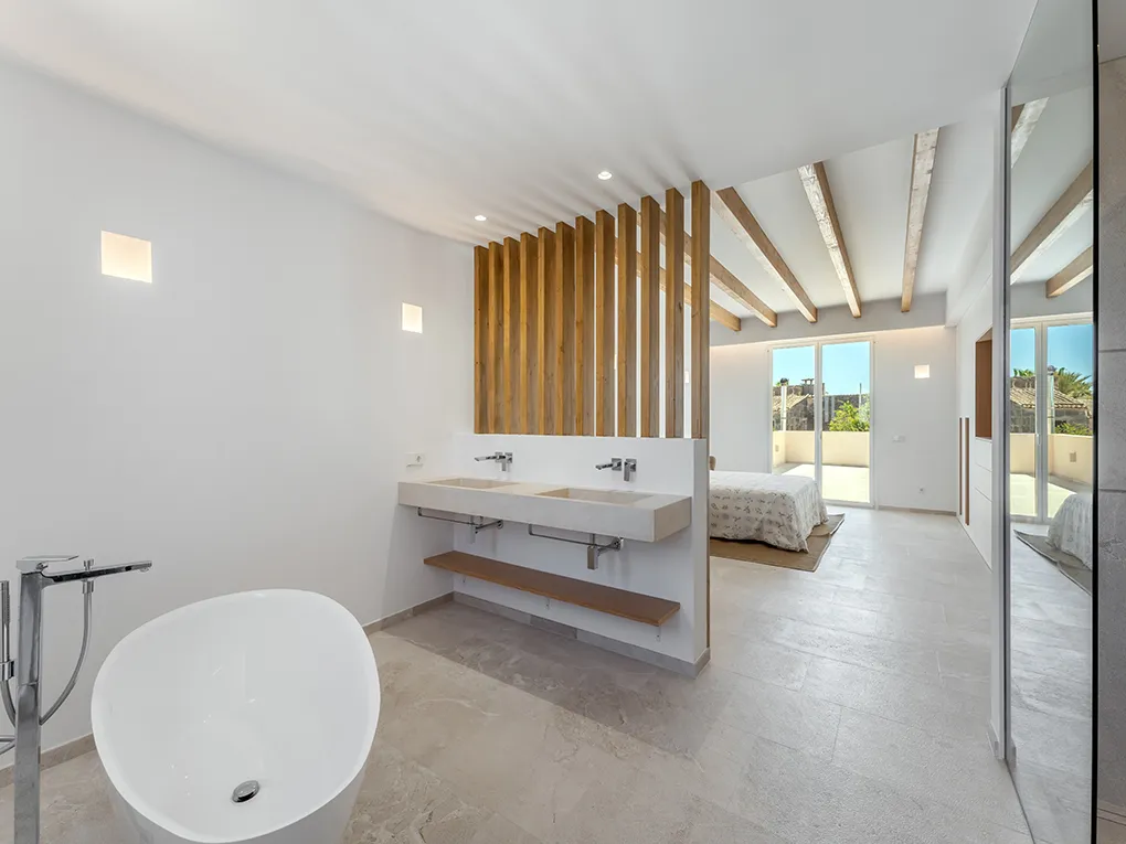 Casa de pueblo luminosa y con encanto-12