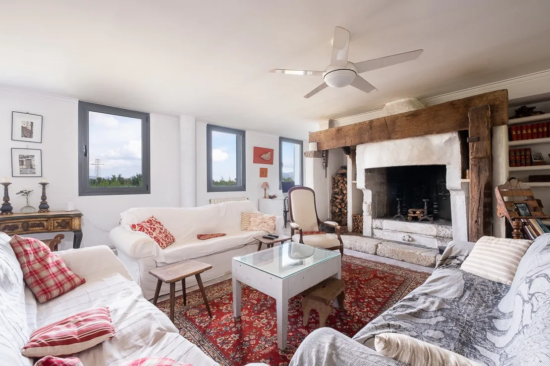 Finca rustica con piscina y vistas en Alcudia-2