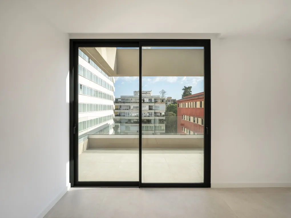 Impressionant àtic d'obra nova amb pisicna-10