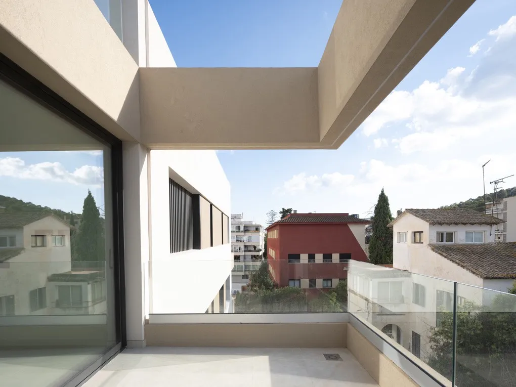 Impressionant àtic d'obra nova amb pisicna-6