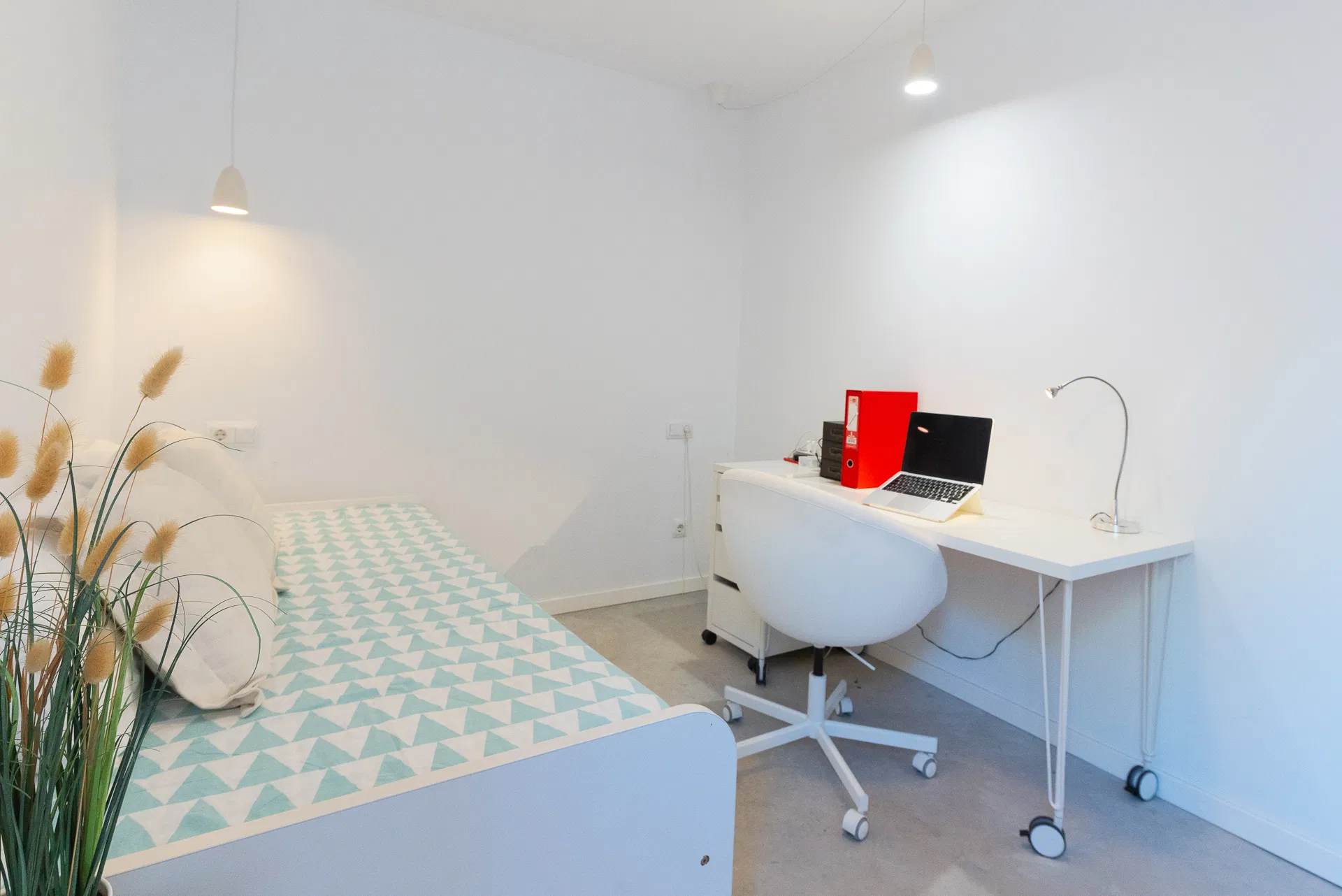 Moderne villa med saltvandspool i Son Serra de Marina-23